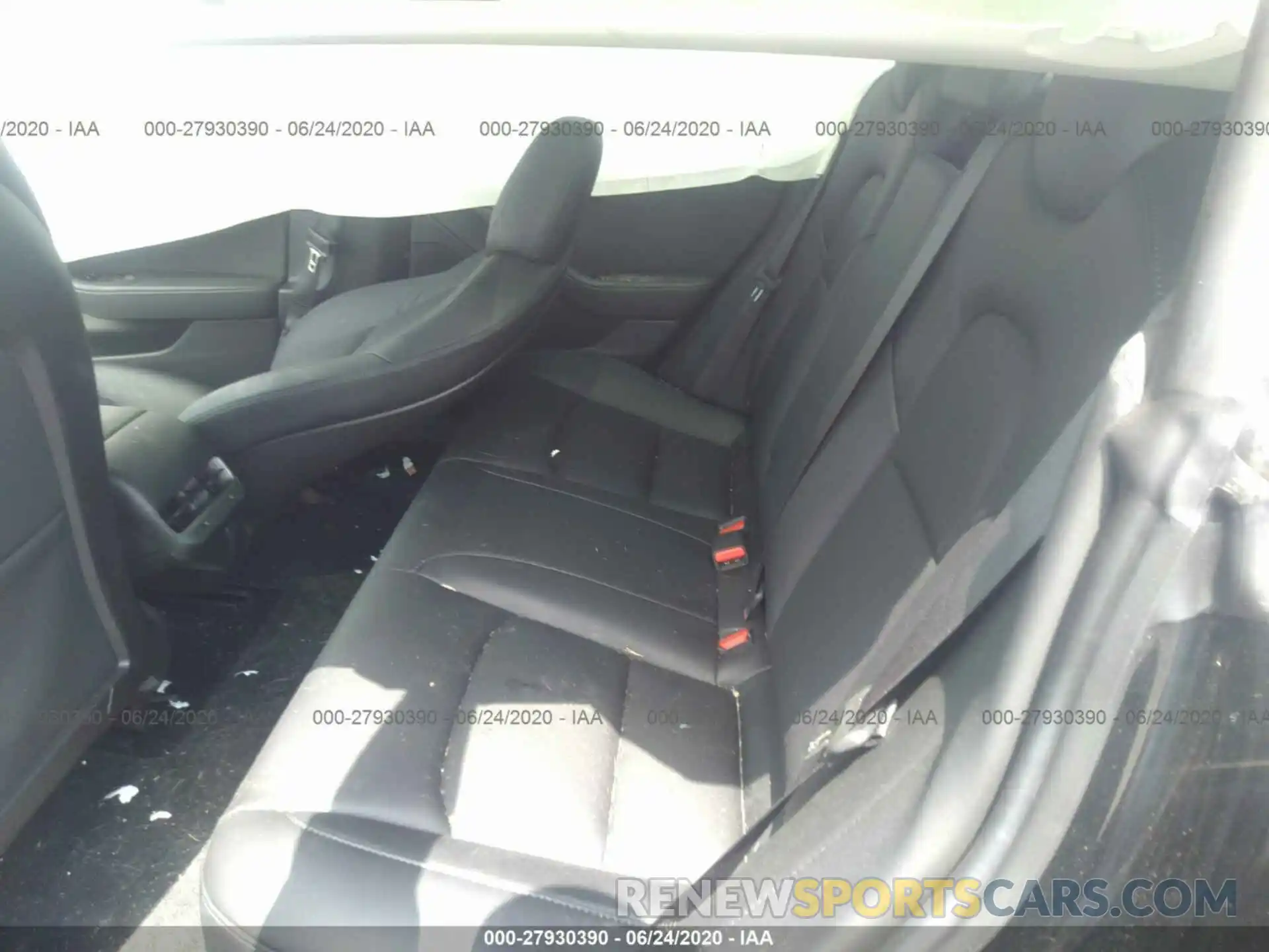 8 Photograph of a damaged car 5YJ3E1EBXKF364641 TESLA MODEL 3 2019