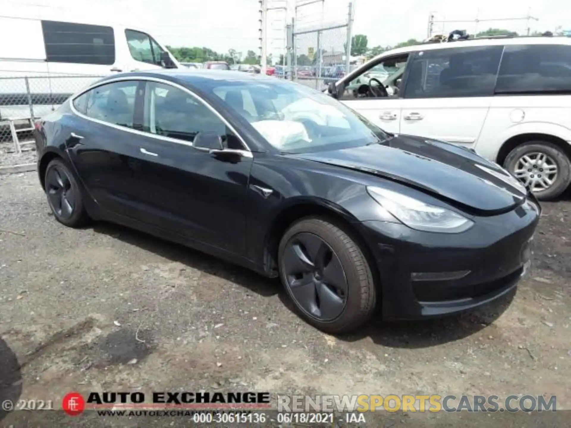 4 Photograph of a damaged car 5YJ3E1EBXKF384694 TESLA MODEL 3 2019