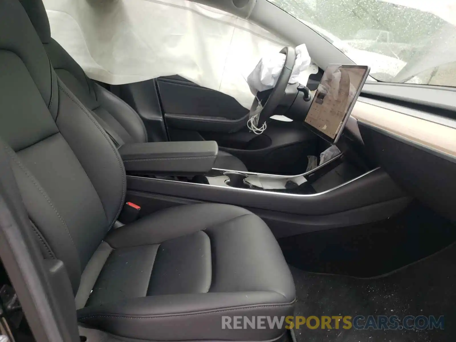 5 Photograph of a damaged car 5YJ3E1EBXKF385070 TESLA MODEL 3 2019