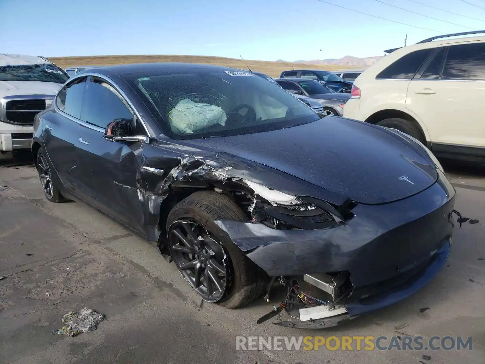 1 Photograph of a damaged car 5YJ3E1EBXKF386915 TESLA MODEL 3 2019