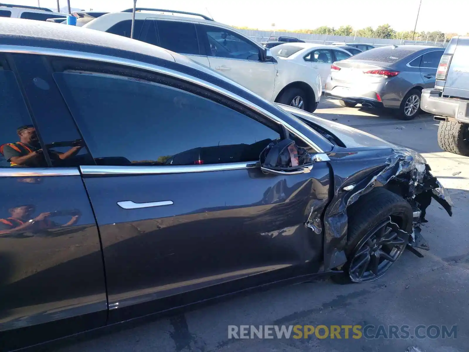 5 Photograph of a damaged car 5YJ3E1EBXKF386915 TESLA MODEL 3 2019