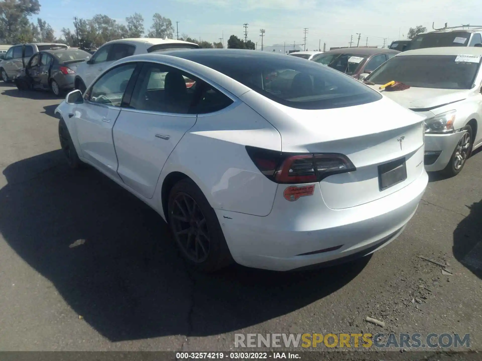 3 Photograph of a damaged car 5YJ3E1EBXKF388499 TESLA MODEL 3 2019