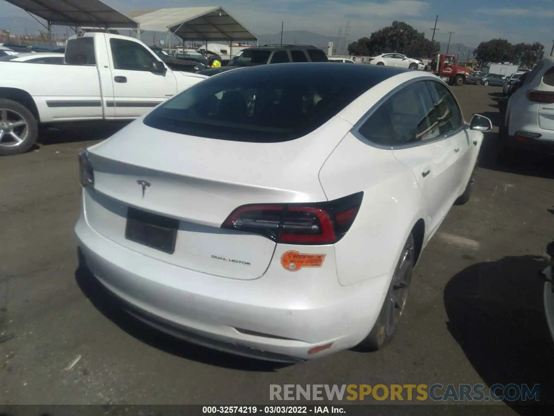 4 Photograph of a damaged car 5YJ3E1EBXKF388499 TESLA MODEL 3 2019