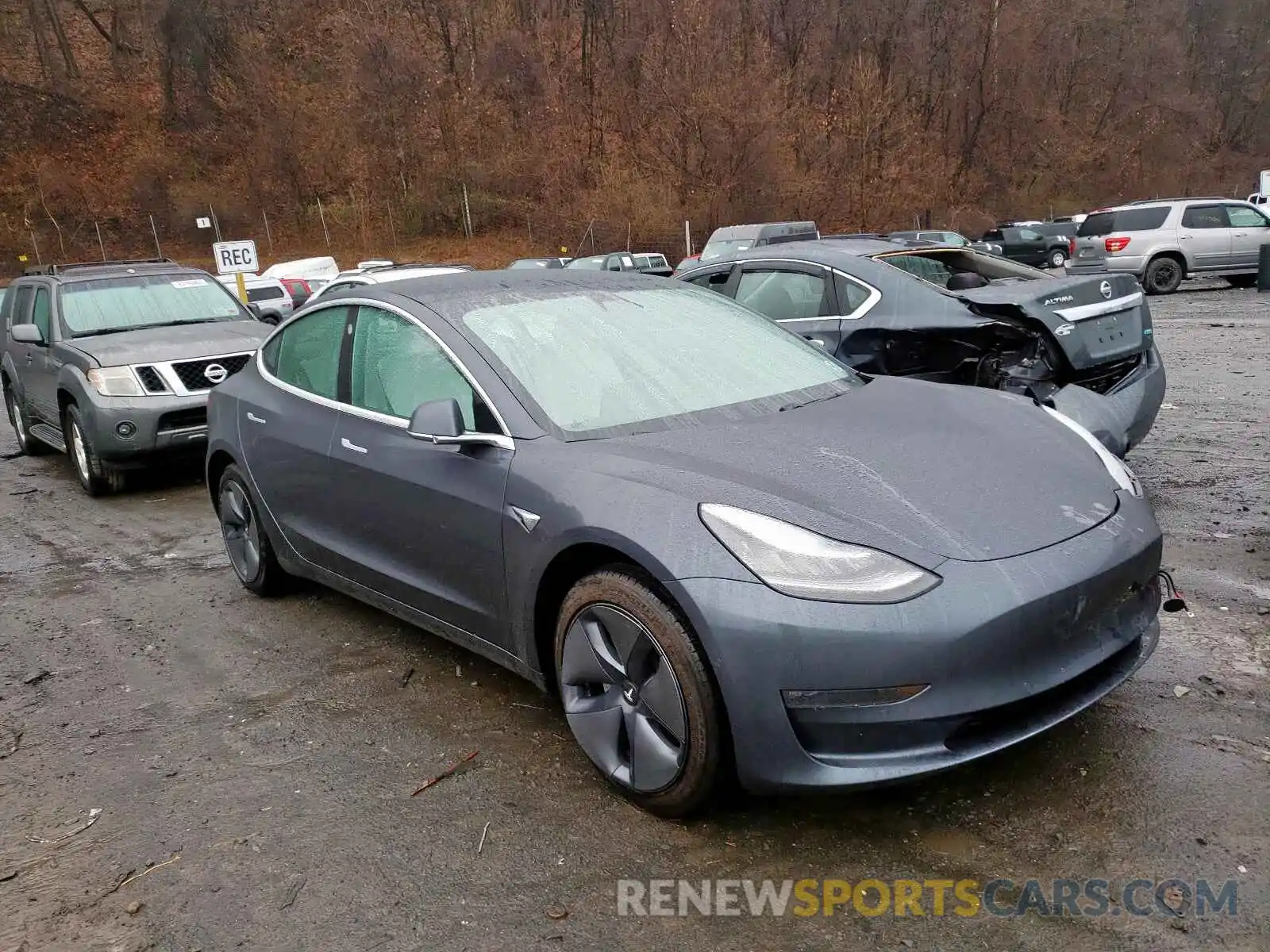 1 Photograph of a damaged car 5YJ3E1EBXKF390818 TESLA MODEL 3 2019