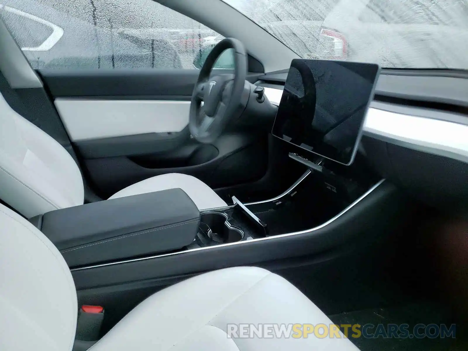 5 Photograph of a damaged car 5YJ3E1EBXKF390818 TESLA MODEL 3 2019