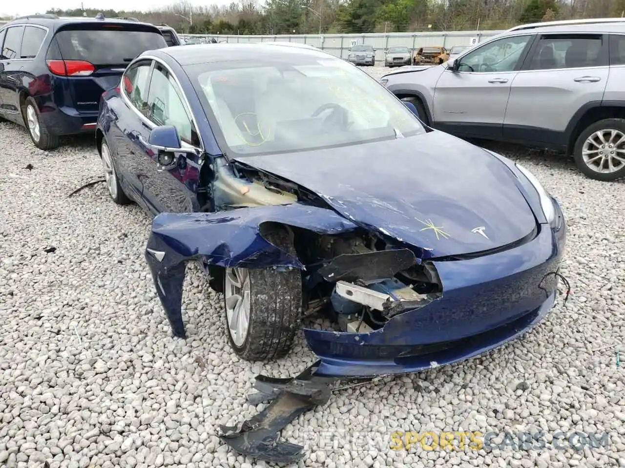 1 Photograph of a damaged car 5YJ3E1EBXKF392004 TESLA MODEL 3 2019