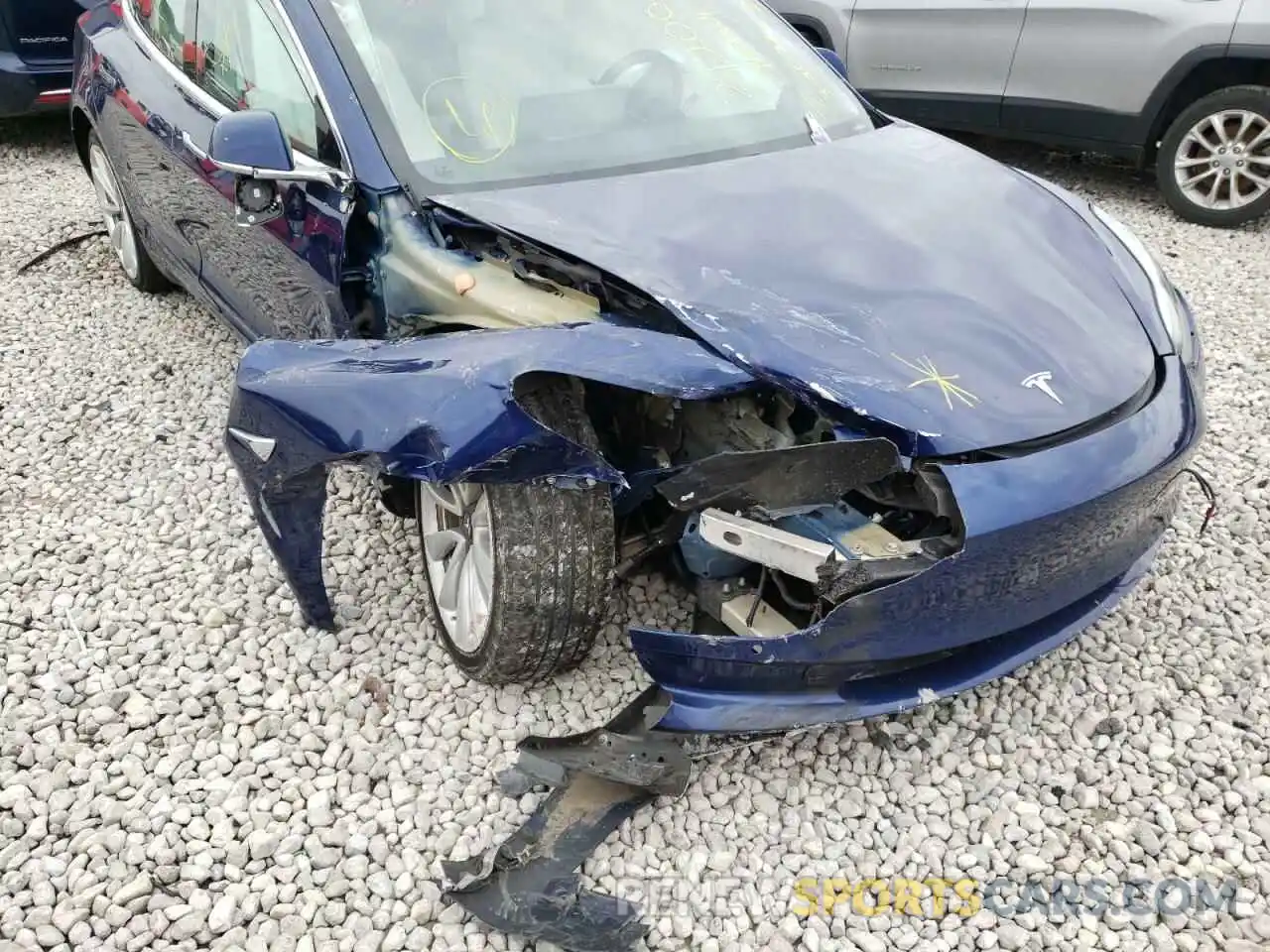 10 Photograph of a damaged car 5YJ3E1EBXKF392004 TESLA MODEL 3 2019