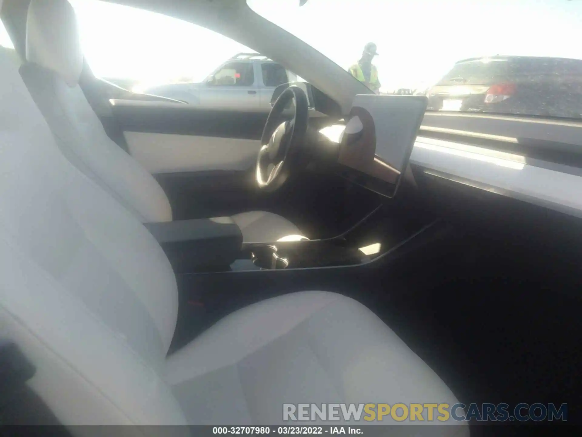 5 Photograph of a damaged car 5YJ3E1EBXKF392021 TESLA MODEL 3 2019