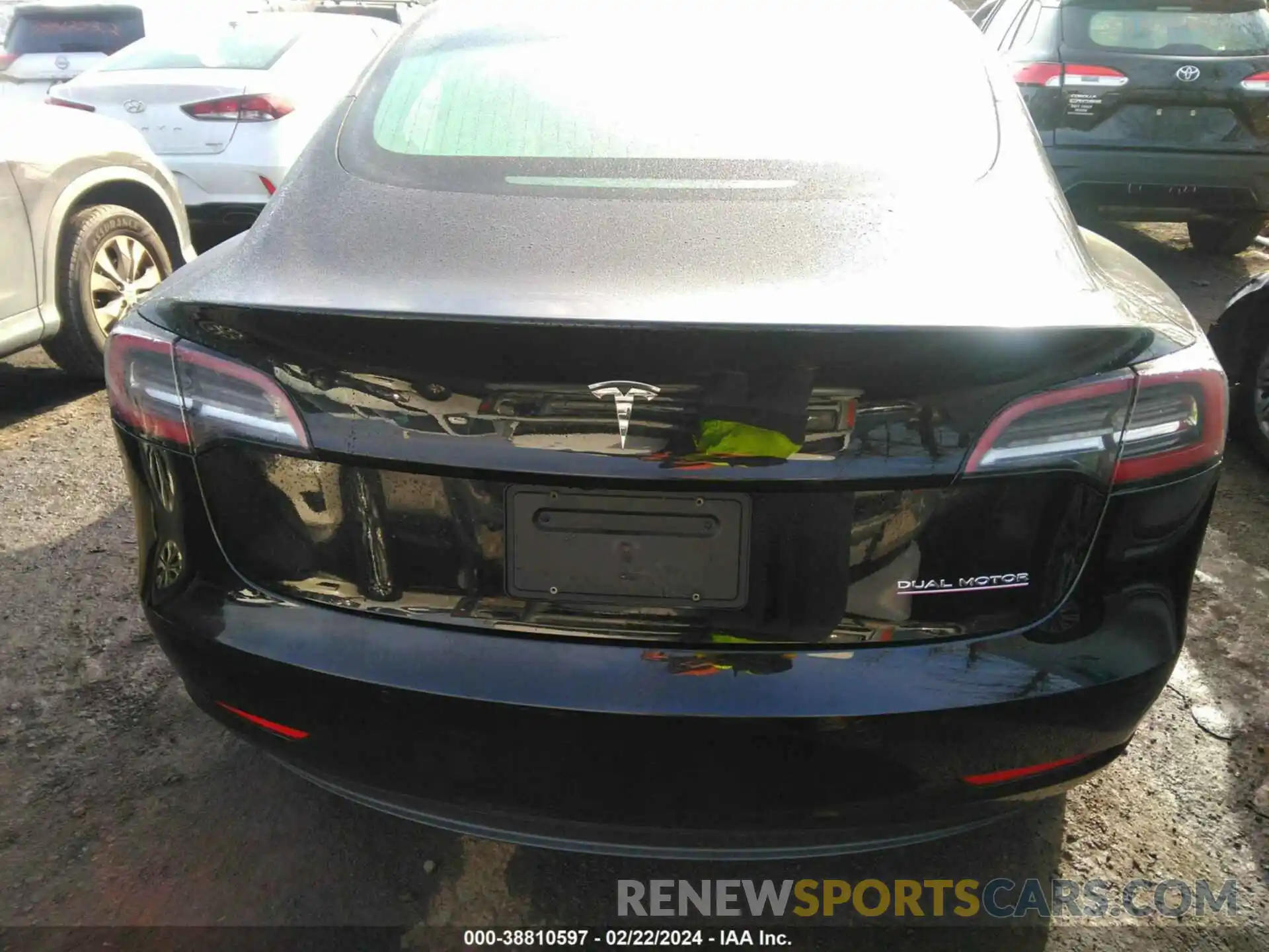 16 Photograph of a damaged car 5YJ3E1EBXKF406533 TESLA MODEL 3 2019