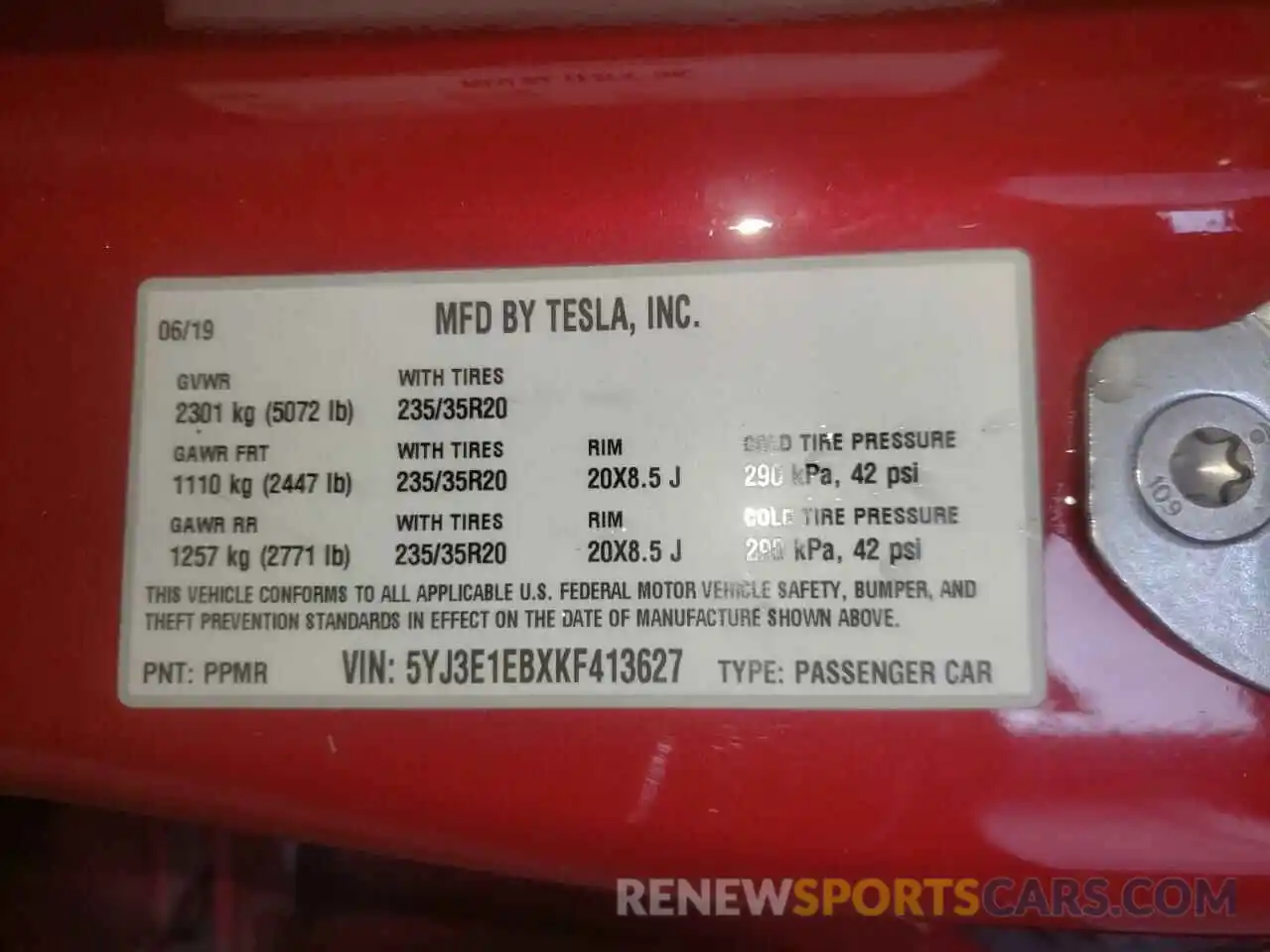 10 Photograph of a damaged car 5YJ3E1EBXKF413627 TESLA MODEL 3 2019