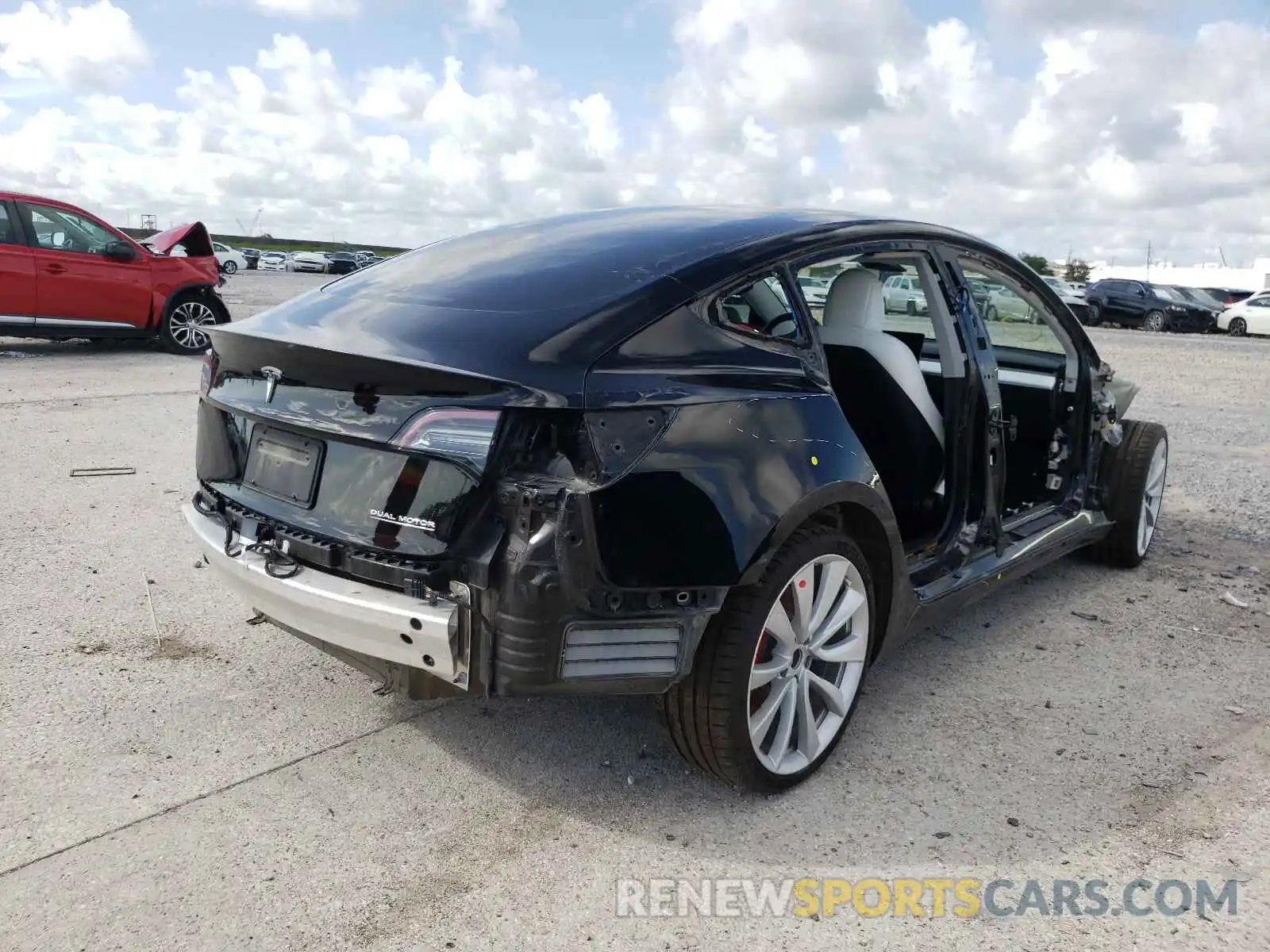 4 Photograph of a damaged car 5YJ3E1EBXKF413773 TESLA MODEL 3 2019