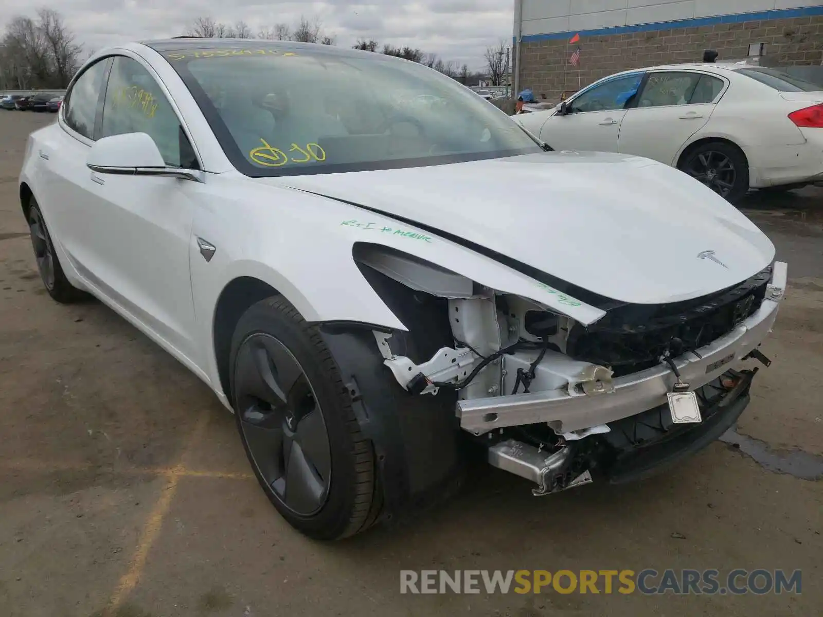 1 Фотография поврежденного автомобиля 5YJ3E1EBXKF437247 TESLA MODEL 3 2019