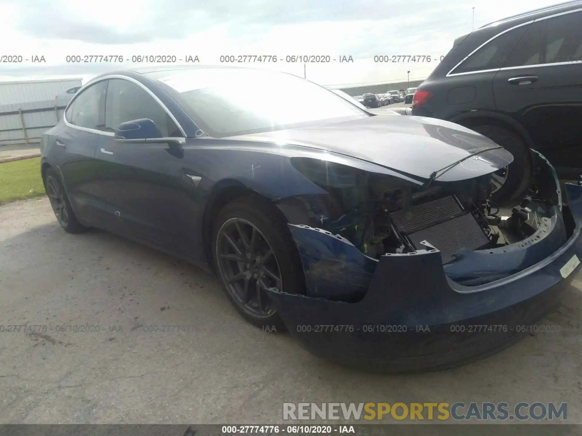 1 Photograph of a damaged car 5YJ3E1EBXKF464934 TESLA MODEL 3 2019