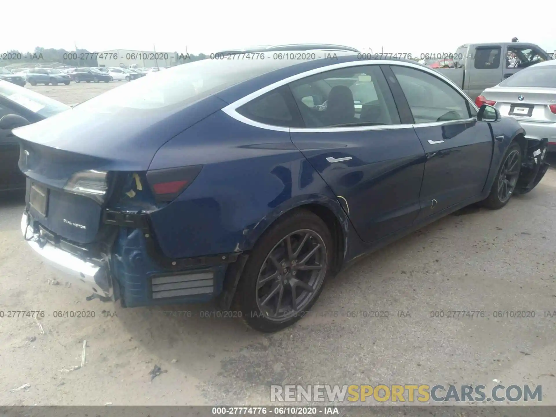 4 Photograph of a damaged car 5YJ3E1EBXKF464934 TESLA MODEL 3 2019