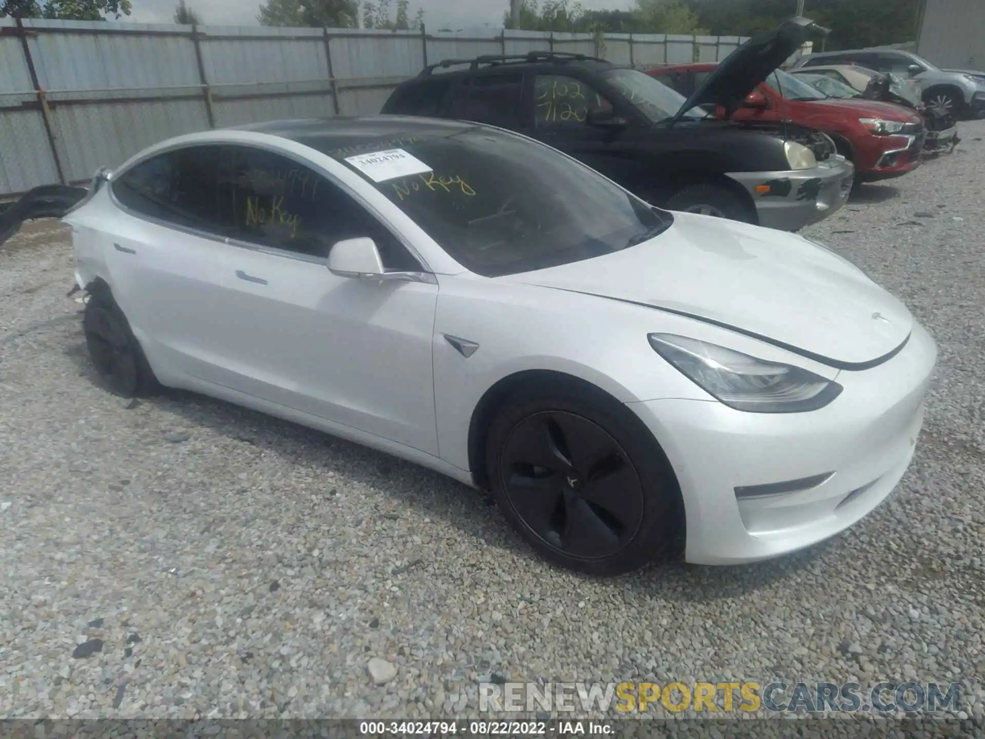 1 Photograph of a damaged car 5YJ3E1EBXKF493317 TESLA MODEL 3 2019