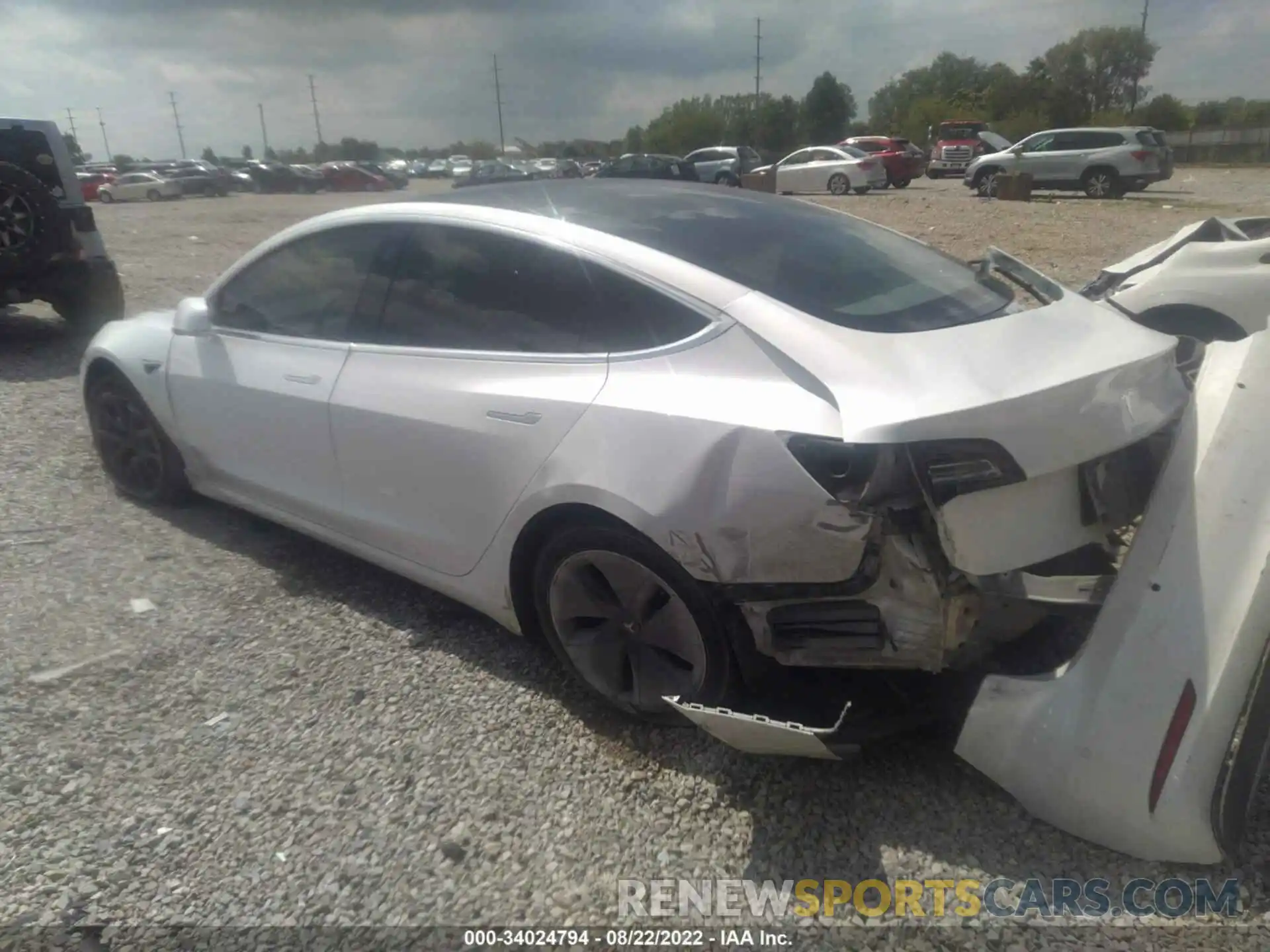 3 Photograph of a damaged car 5YJ3E1EBXKF493317 TESLA MODEL 3 2019