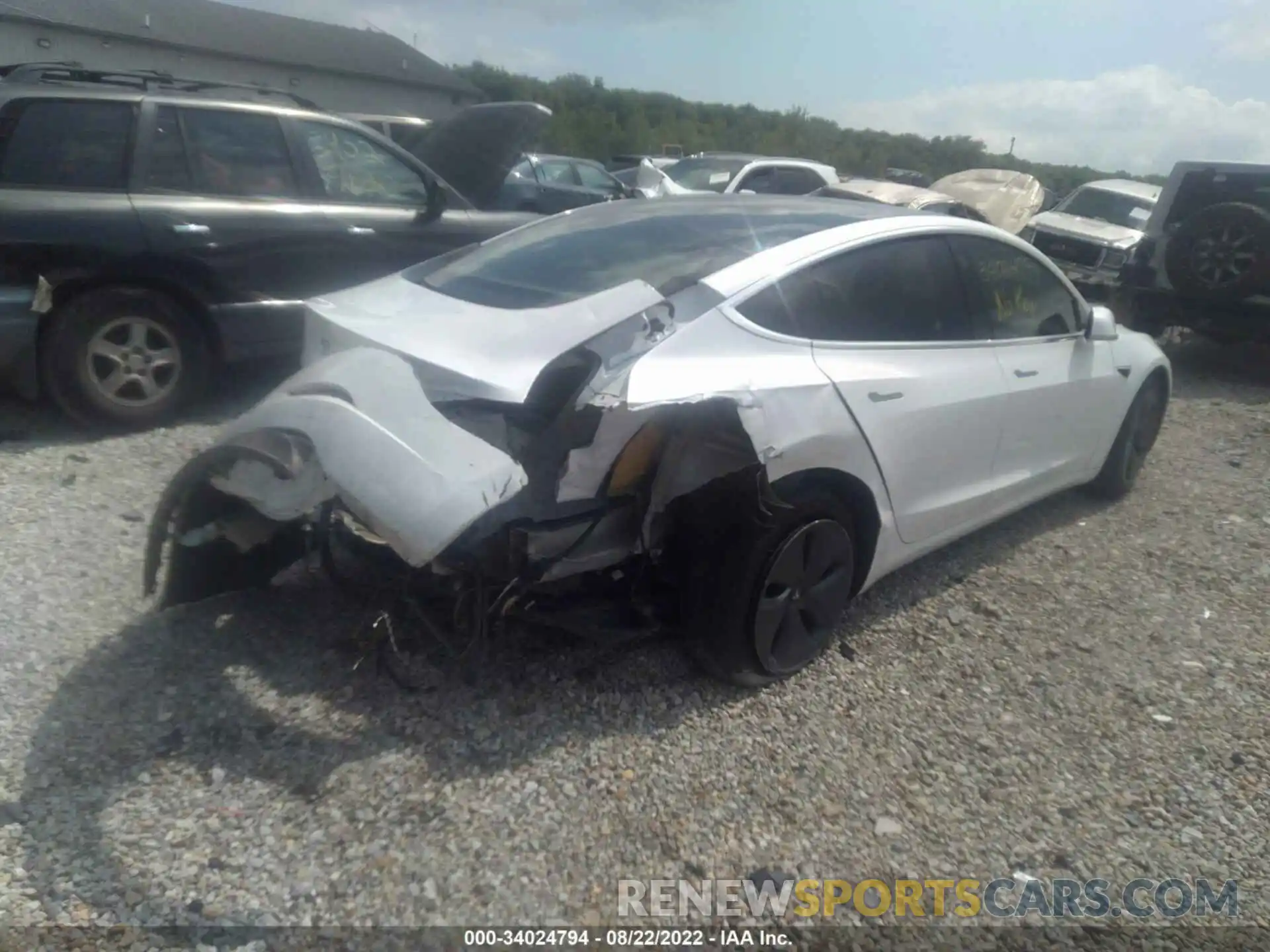 4 Photograph of a damaged car 5YJ3E1EBXKF493317 TESLA MODEL 3 2019