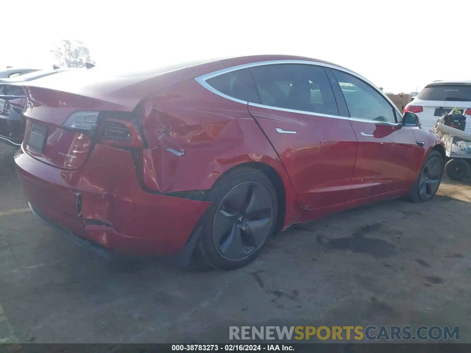 4 Photograph of a damaged car 5YJ3E1EBXKF496766 TESLA MODEL 3 2019