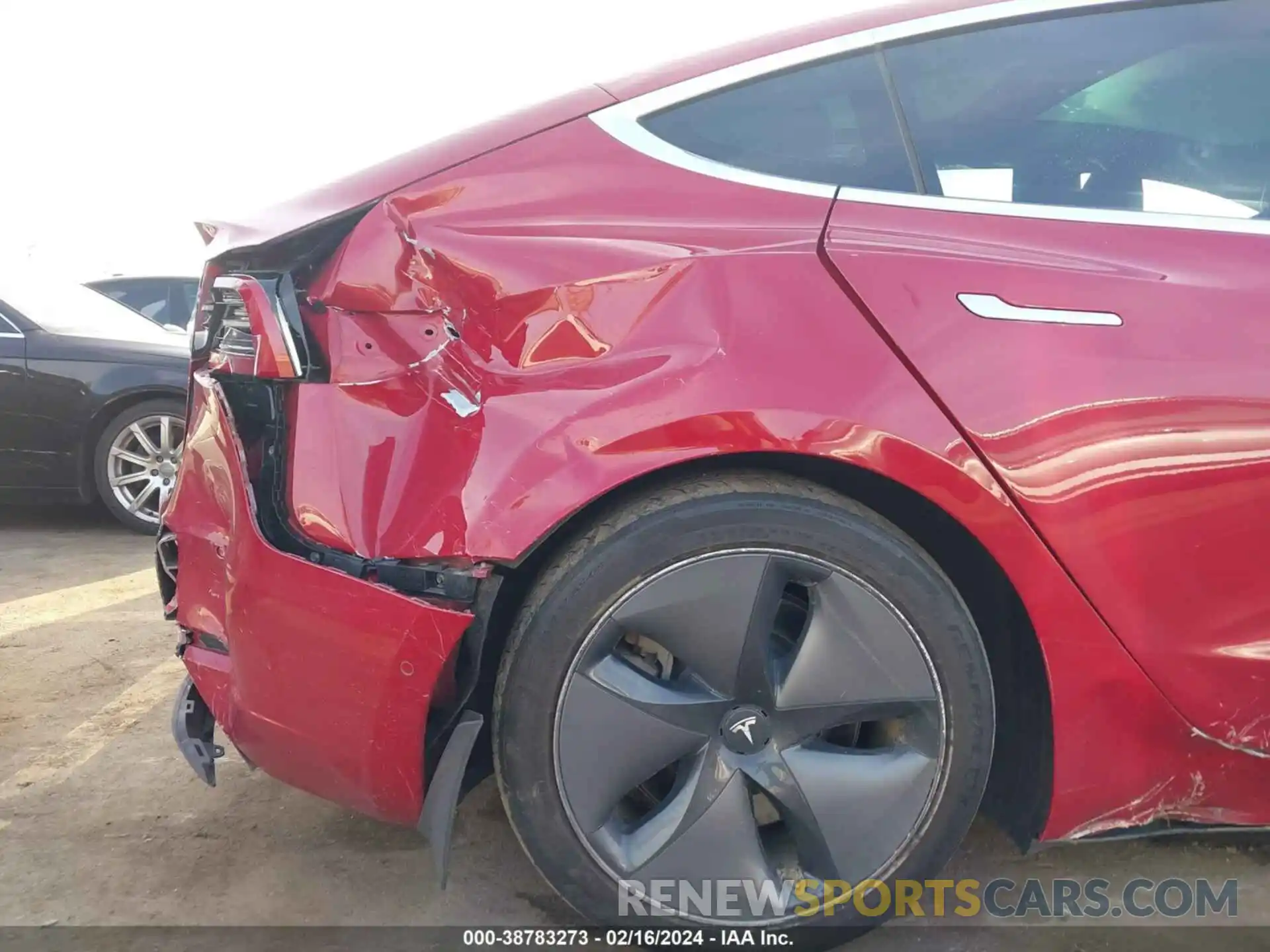 6 Photograph of a damaged car 5YJ3E1EBXKF496766 TESLA MODEL 3 2019