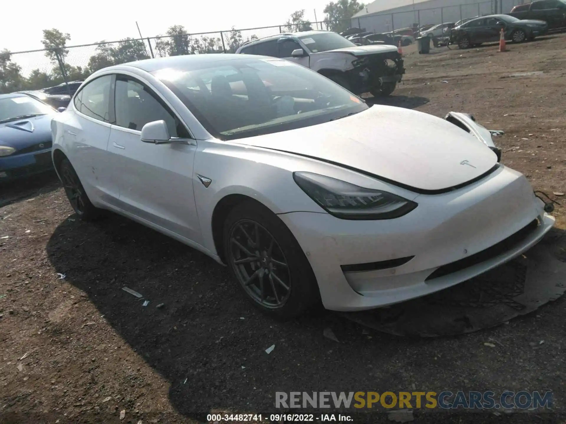 1 Photograph of a damaged car 5YJ3E1EBXKF511878 TESLA MODEL 3 2019