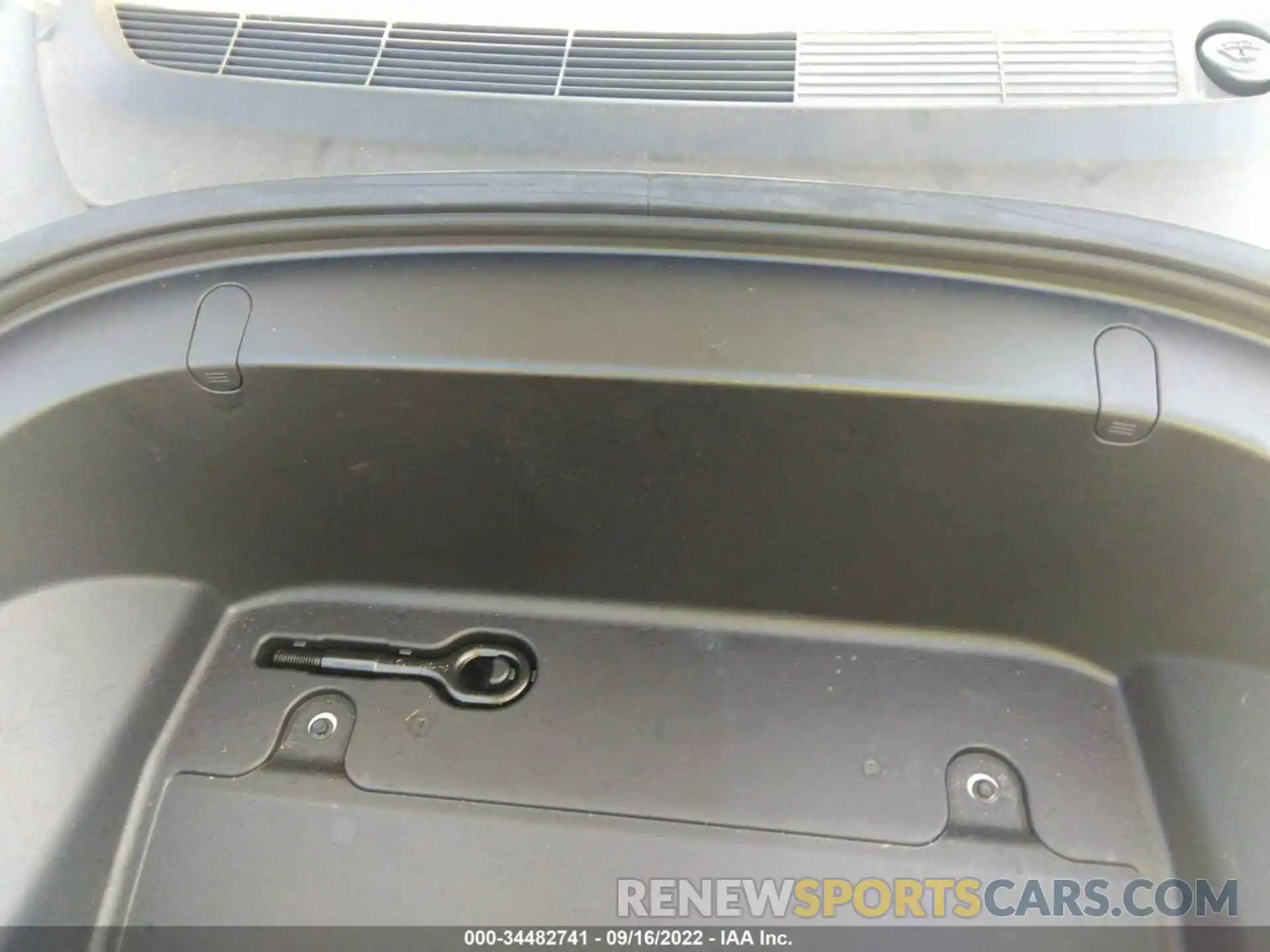 10 Photograph of a damaged car 5YJ3E1EBXKF511878 TESLA MODEL 3 2019