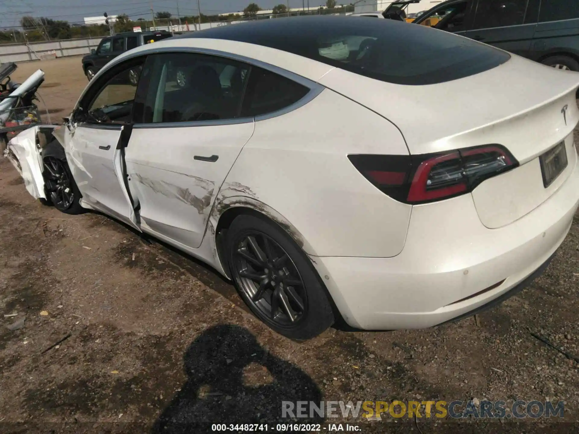 3 Photograph of a damaged car 5YJ3E1EBXKF511878 TESLA MODEL 3 2019