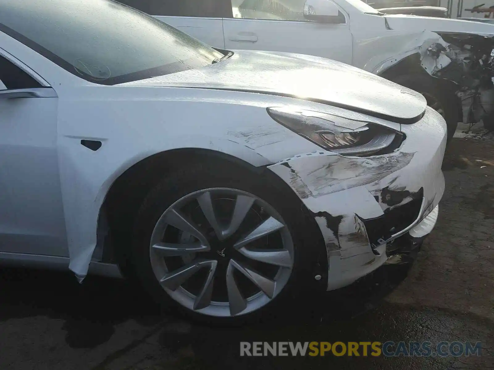 9 Photograph of a damaged car 5YJ3E1EBXKF512464 TESLA MODEL 3 2019