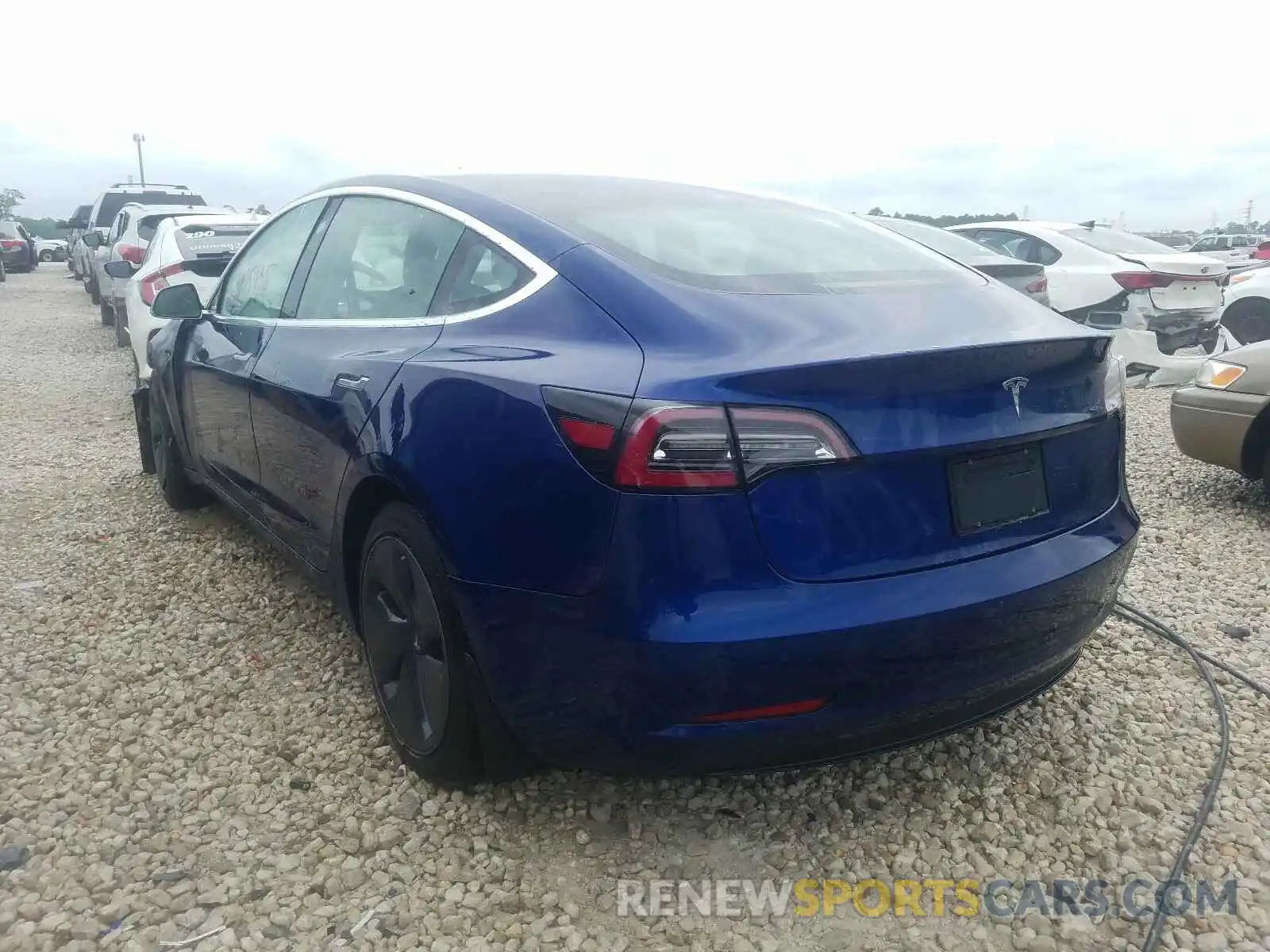 3 Photograph of a damaged car 5YJ3E1EA0LF476325 TESLA MODEL 3 2020