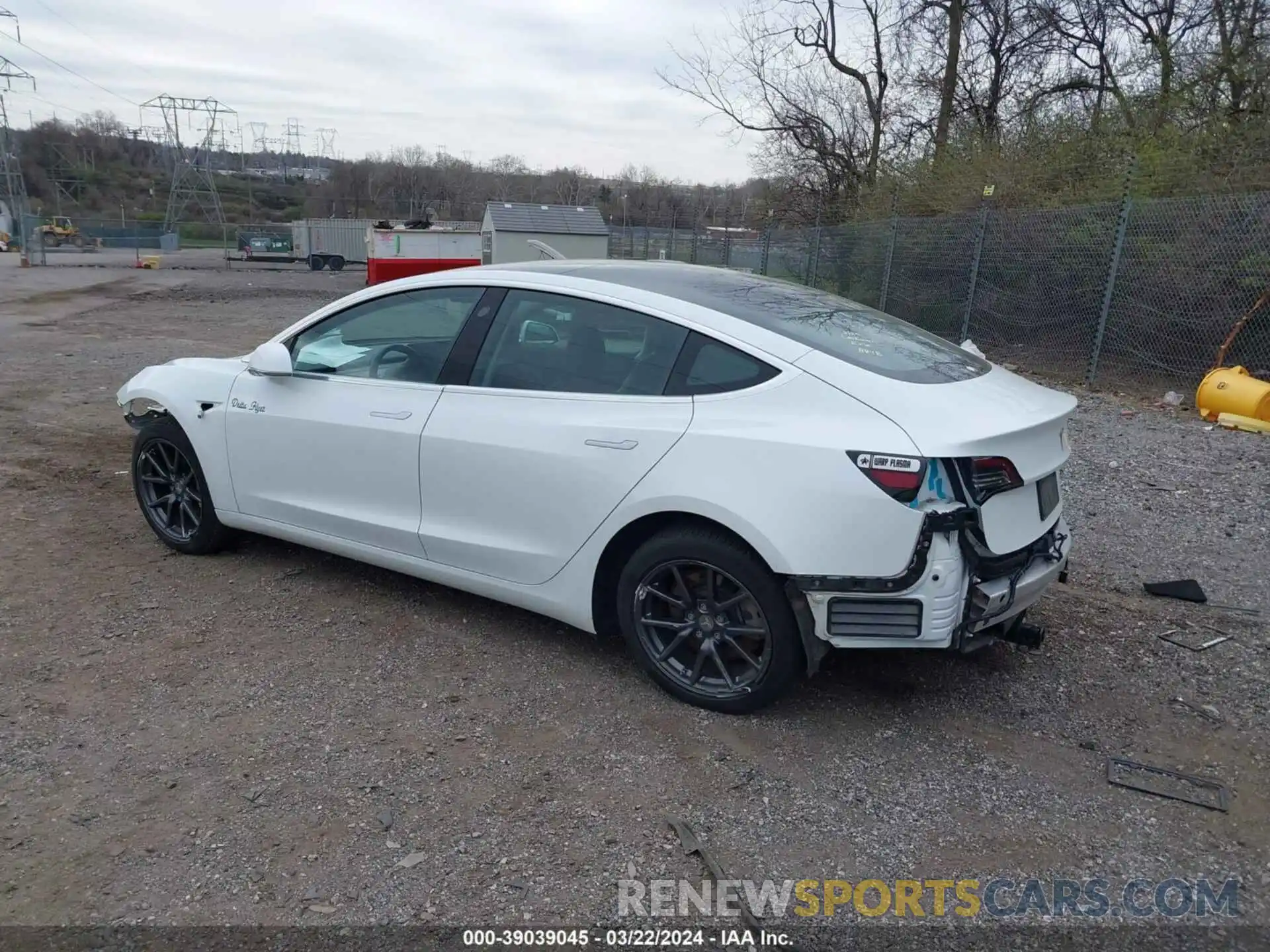 3 Photograph of a damaged car 5YJ3E1EA0LF504236 TESLA MODEL 3 2020