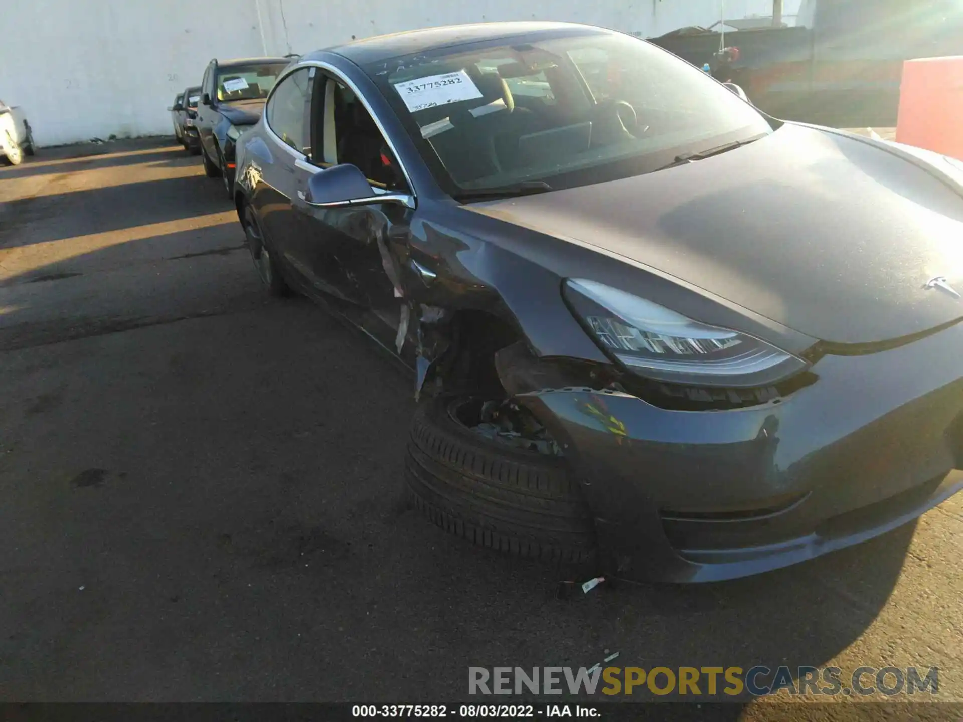 1 Photograph of a damaged car 5YJ3E1EA0LF611464 TESLA MODEL 3 2020