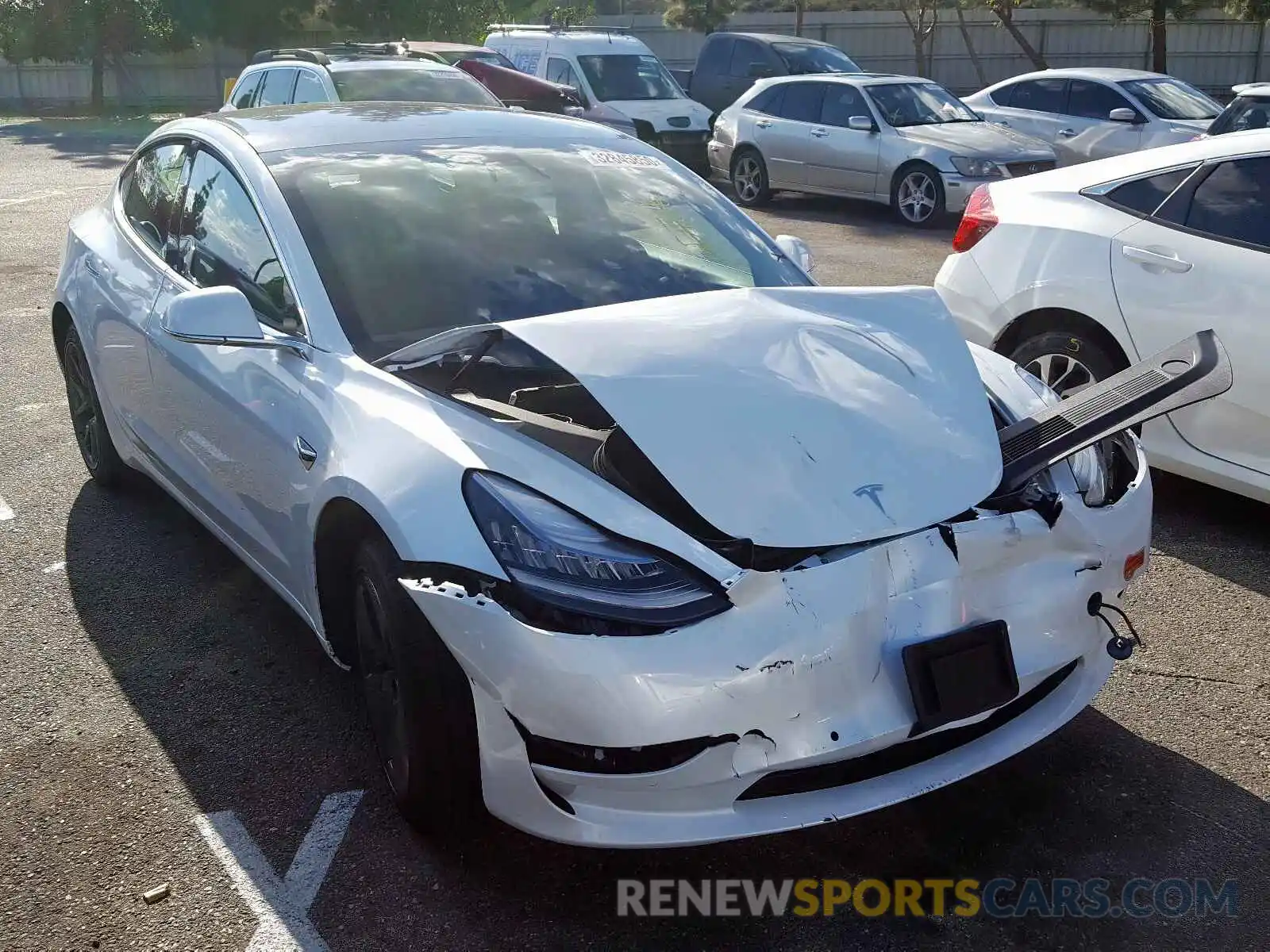 1 Photograph of a damaged car 5YJ3E1EA0LF613795 TESLA MODEL 3 2020