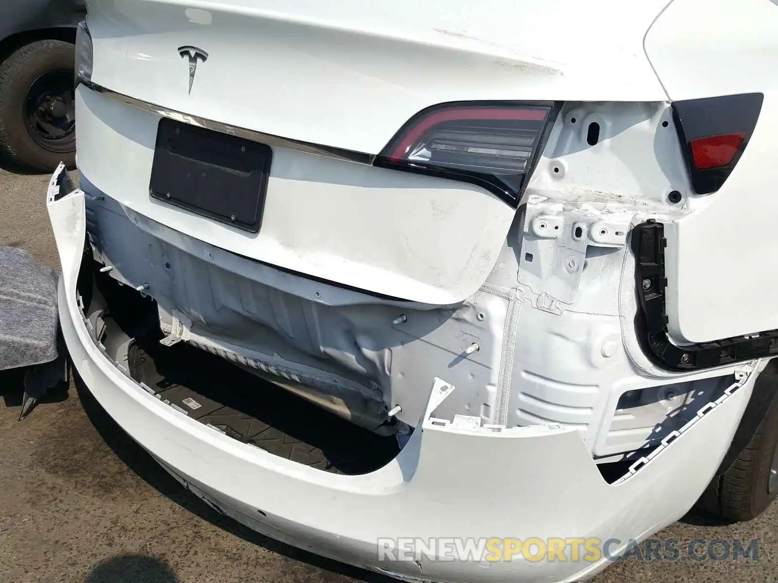 9 Photograph of a damaged car 5YJ3E1EA0LF632749 TESLA MODEL 3 2020