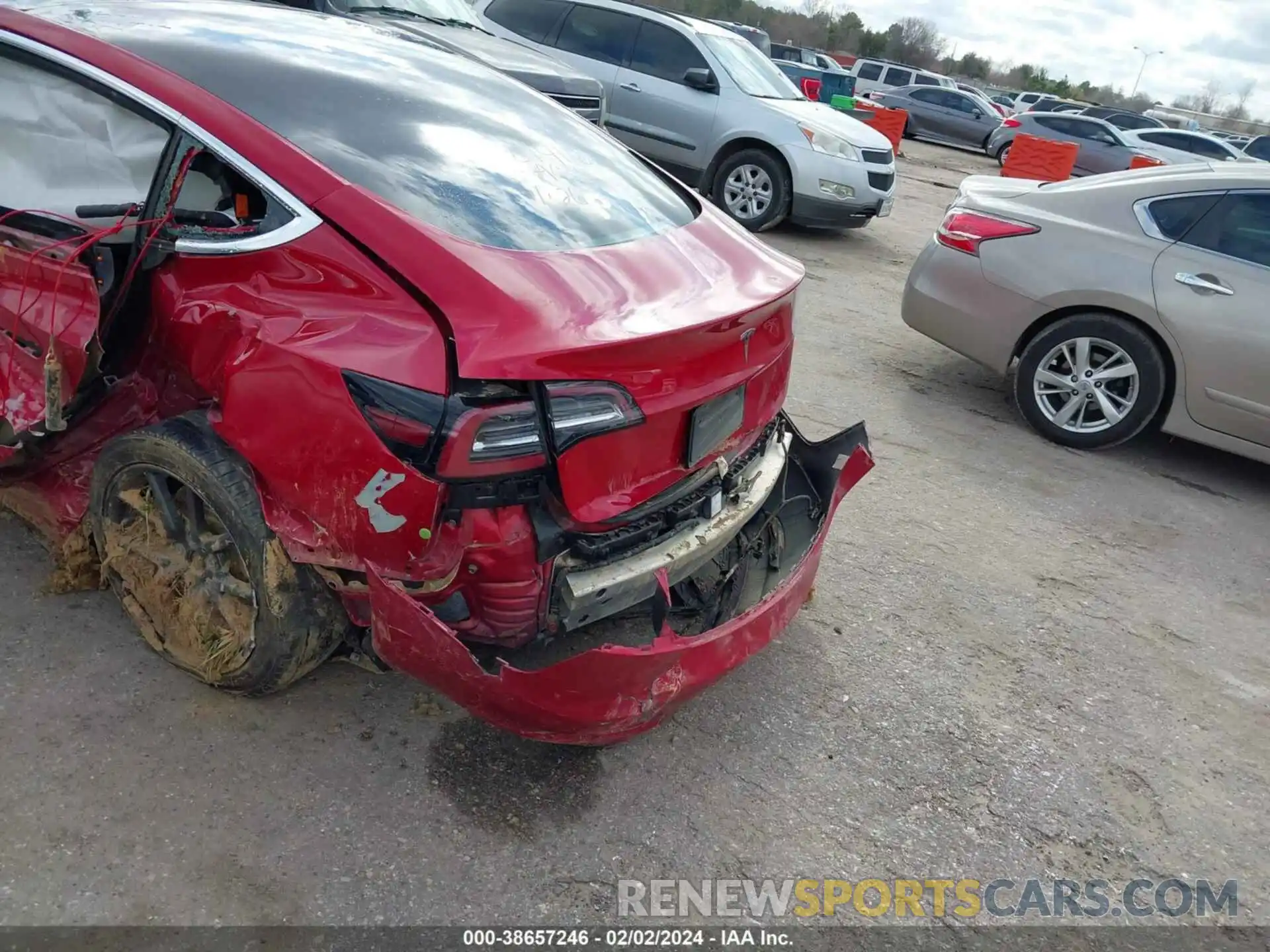 19 Photograph of a damaged car 5YJ3E1EA0LF634663 TESLA MODEL 3 2020