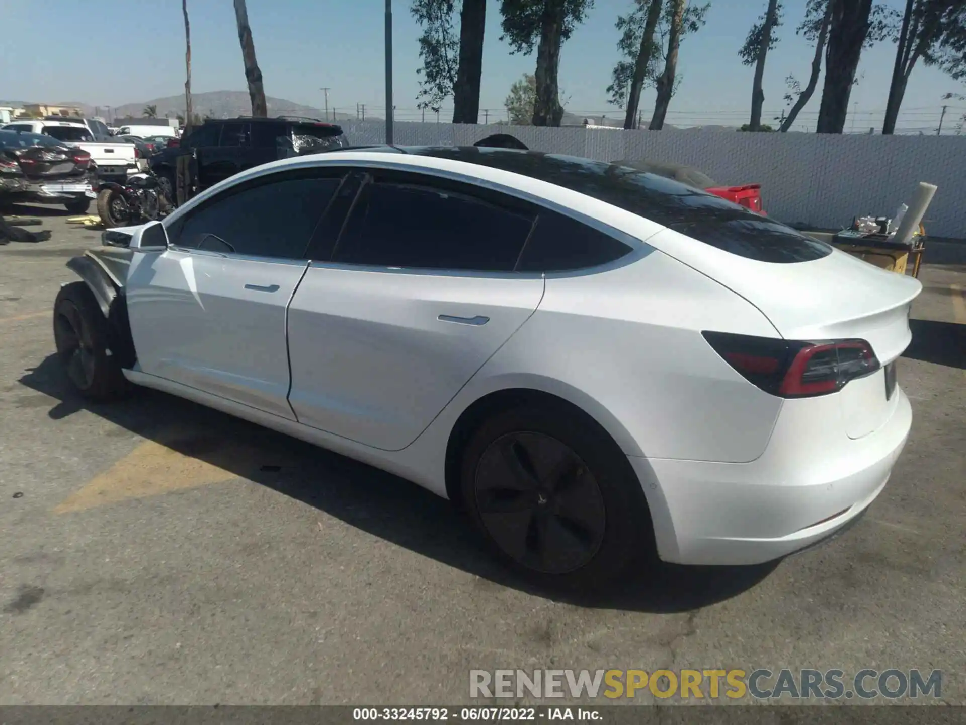 3 Photograph of a damaged car 5YJ3E1EA0LF642648 TESLA MODEL 3 2020