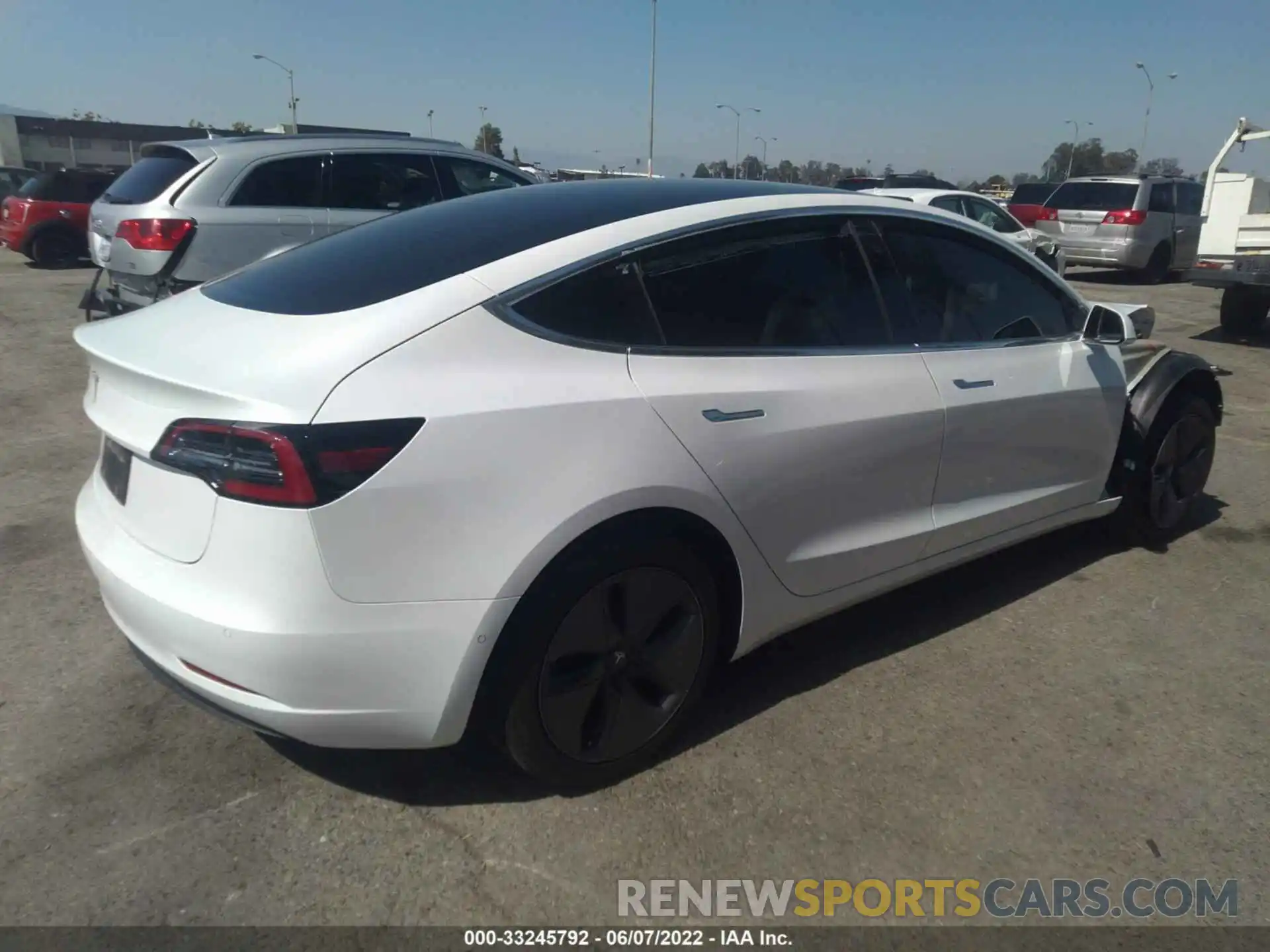 4 Photograph of a damaged car 5YJ3E1EA0LF642648 TESLA MODEL 3 2020