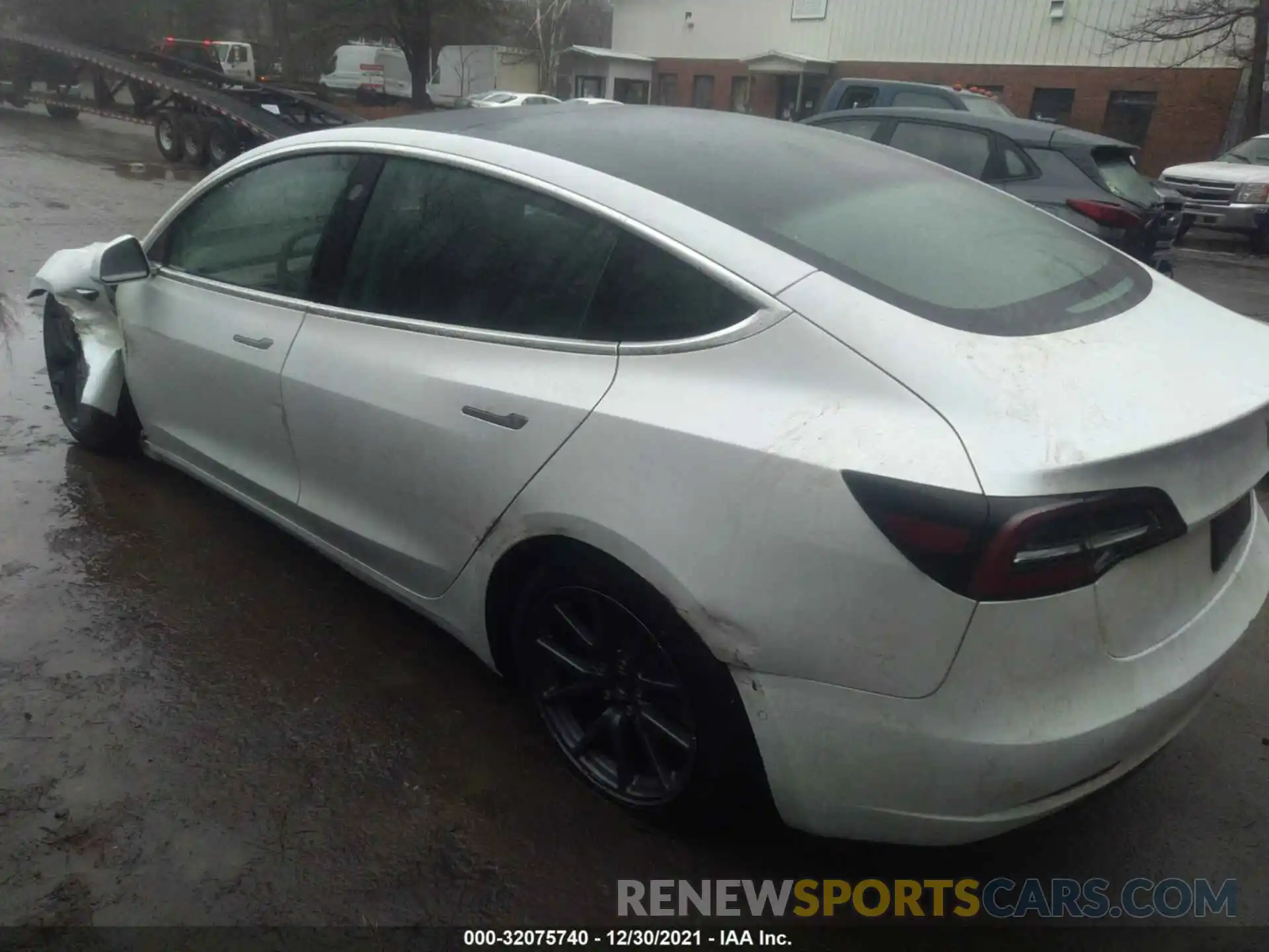 3 Photograph of a damaged car 5YJ3E1EA0LF658767 TESLA MODEL 3 2020