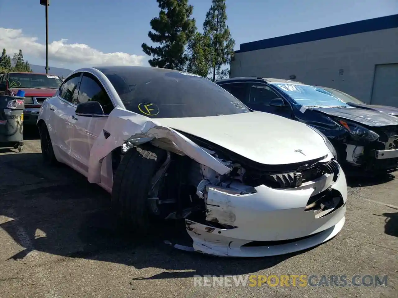 1 Photograph of a damaged car 5YJ3E1EA0LF658834 TESLA MODEL 3 2020