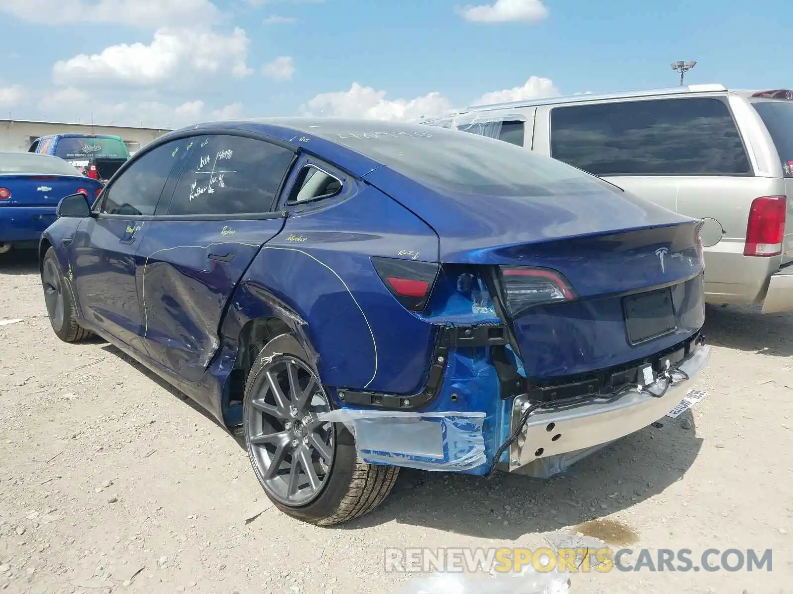 3 Photograph of a damaged car 5YJ3E1EA0LF660101 TESLA MODEL 3 2020