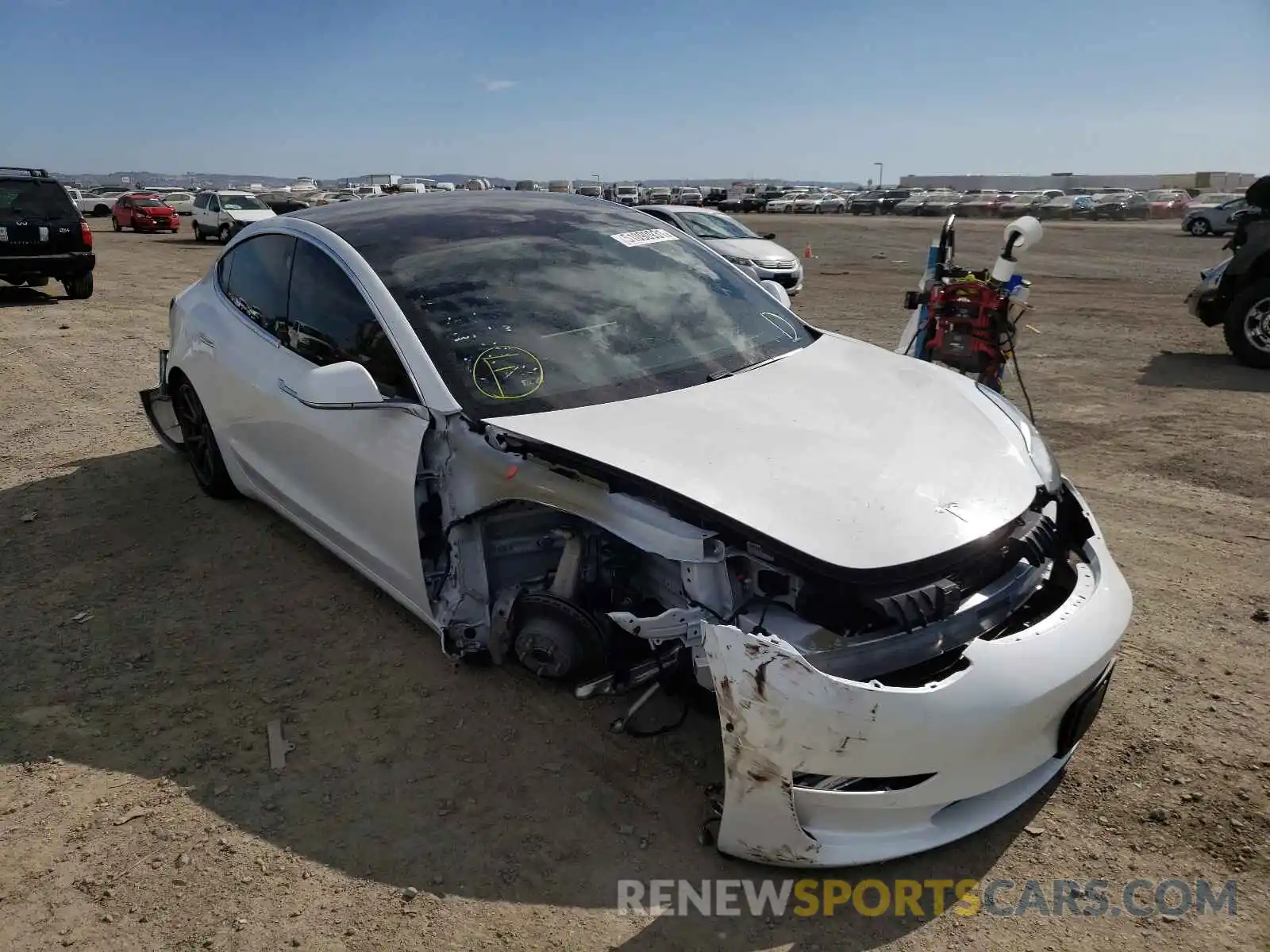 1 Photograph of a damaged car 5YJ3E1EA0LF660633 TESLA MODEL 3 2020