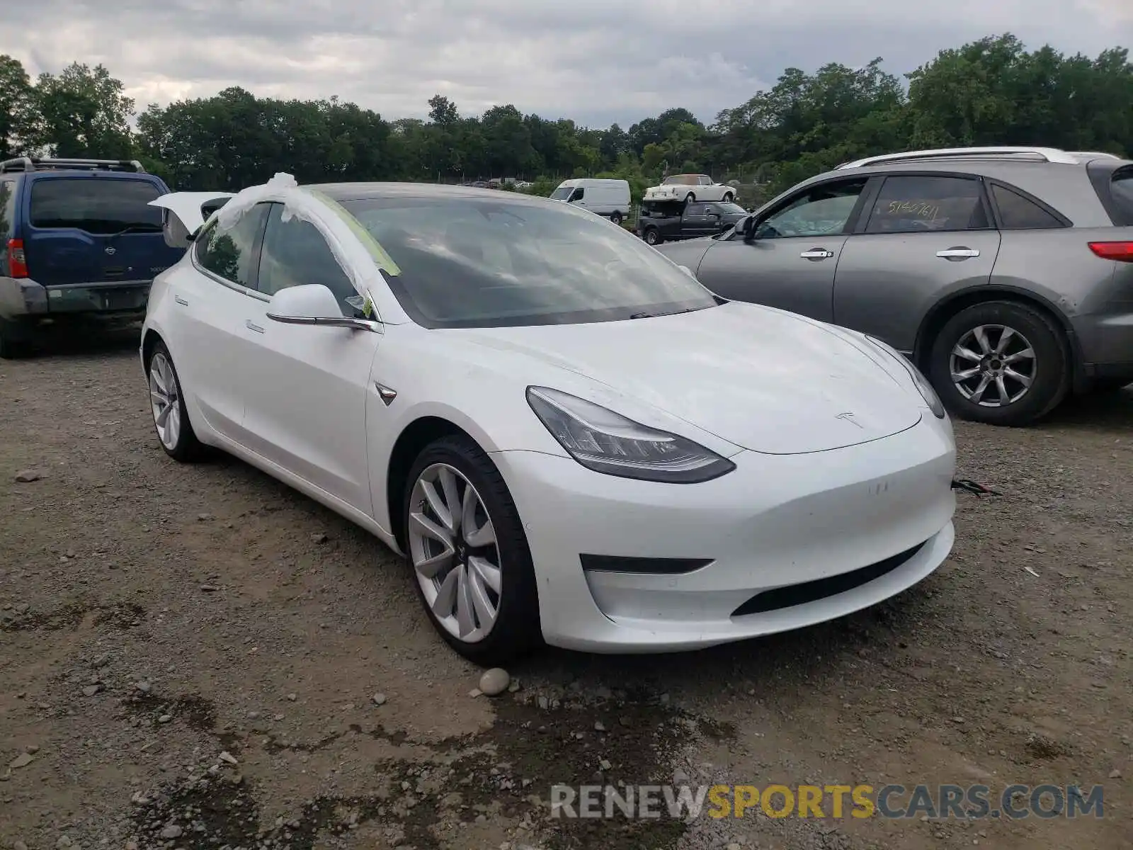 1 Photograph of a damaged car 5YJ3E1EA0LF661460 TESLA MODEL 3 2020