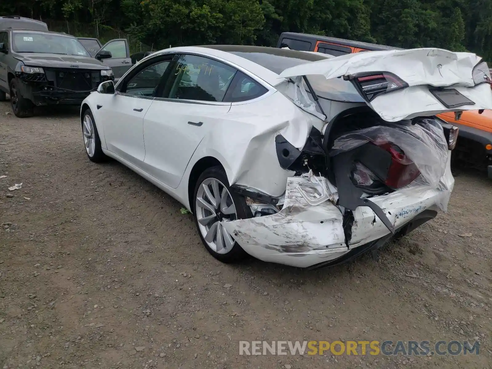 3 Photograph of a damaged car 5YJ3E1EA0LF661460 TESLA MODEL 3 2020