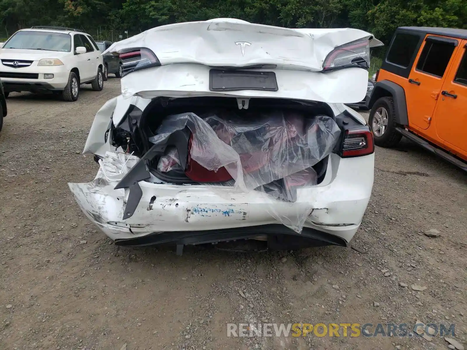 9 Photograph of a damaged car 5YJ3E1EA0LF661460 TESLA MODEL 3 2020