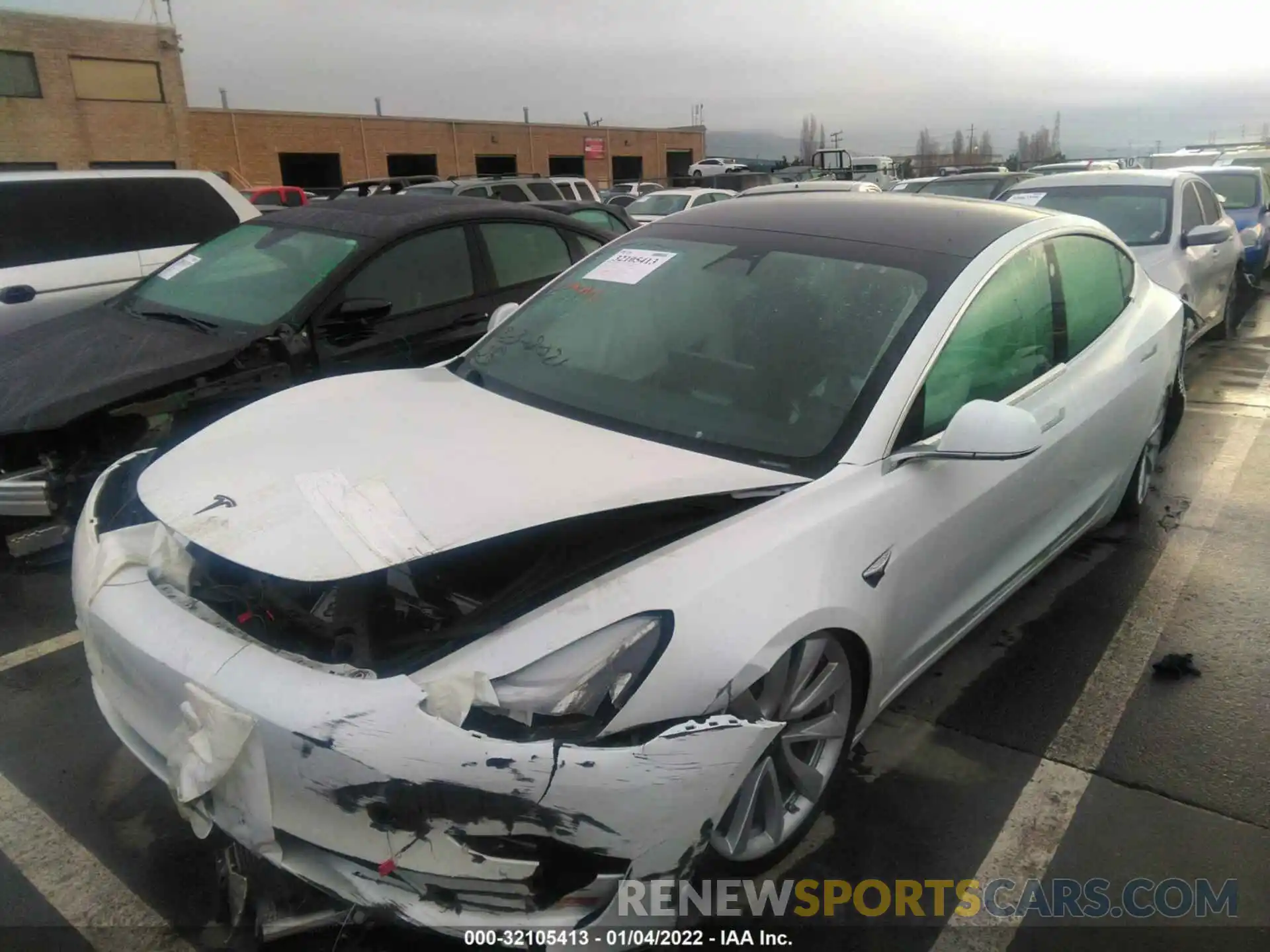 2 Photograph of a damaged car 5YJ3E1EA0LF661829 TESLA MODEL 3 2020