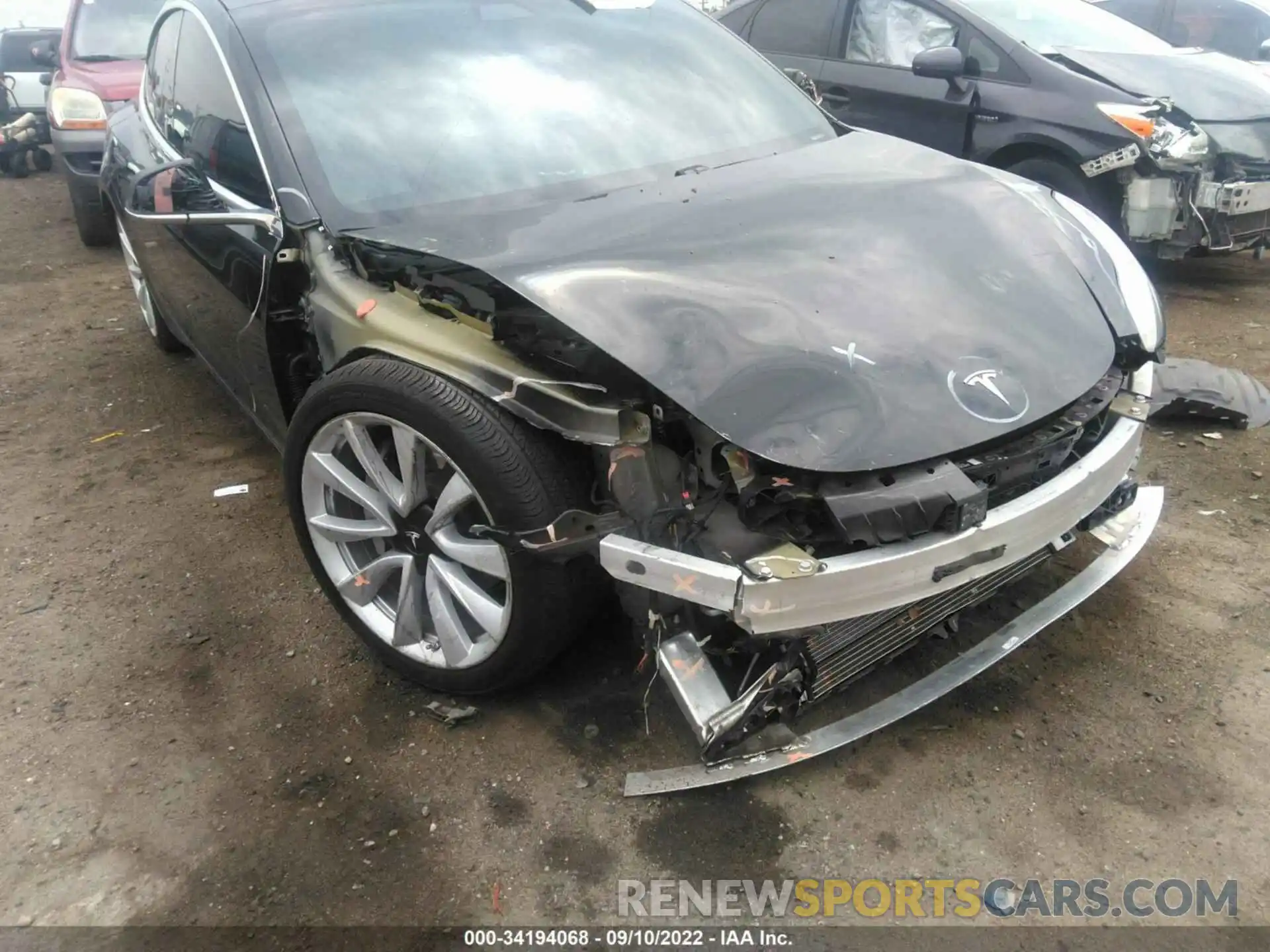 6 Photograph of a damaged car 5YJ3E1EA0LF662530 TESLA MODEL 3 2020