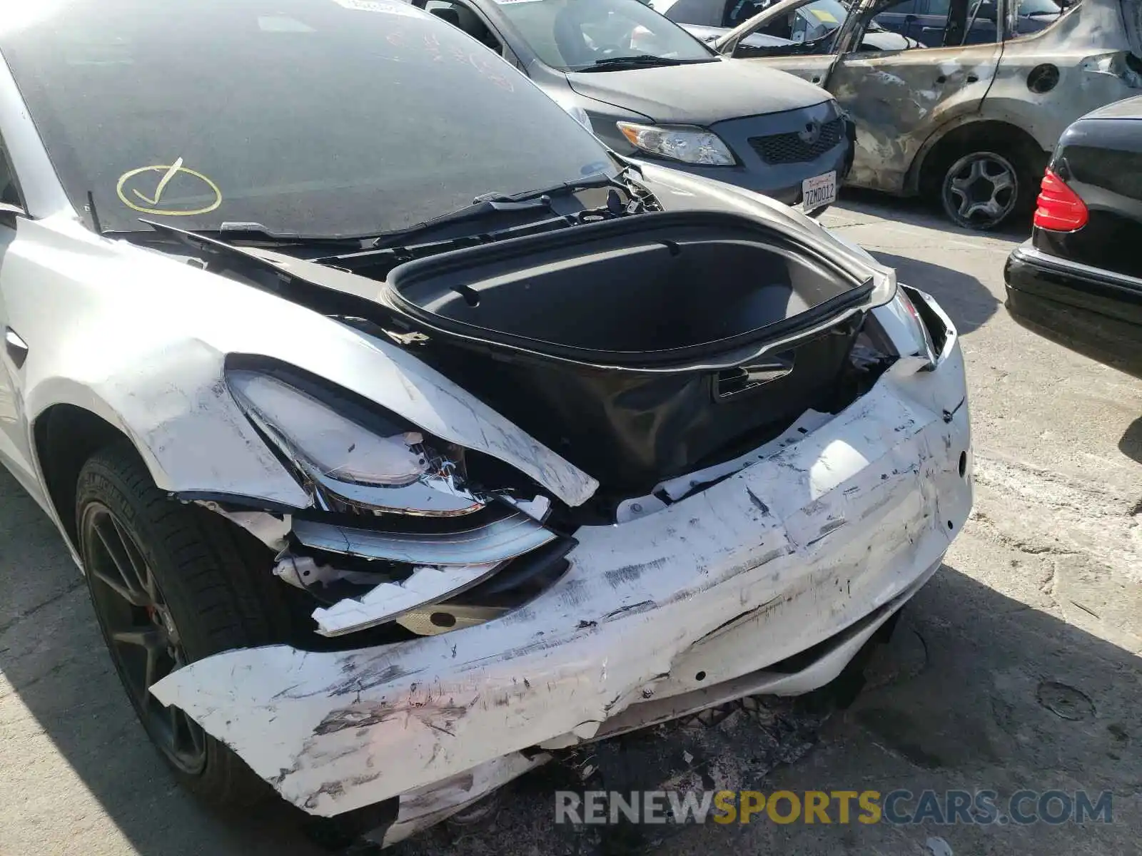 9 Photograph of a damaged car 5YJ3E1EA0LF738246 TESLA MODEL 3 2020