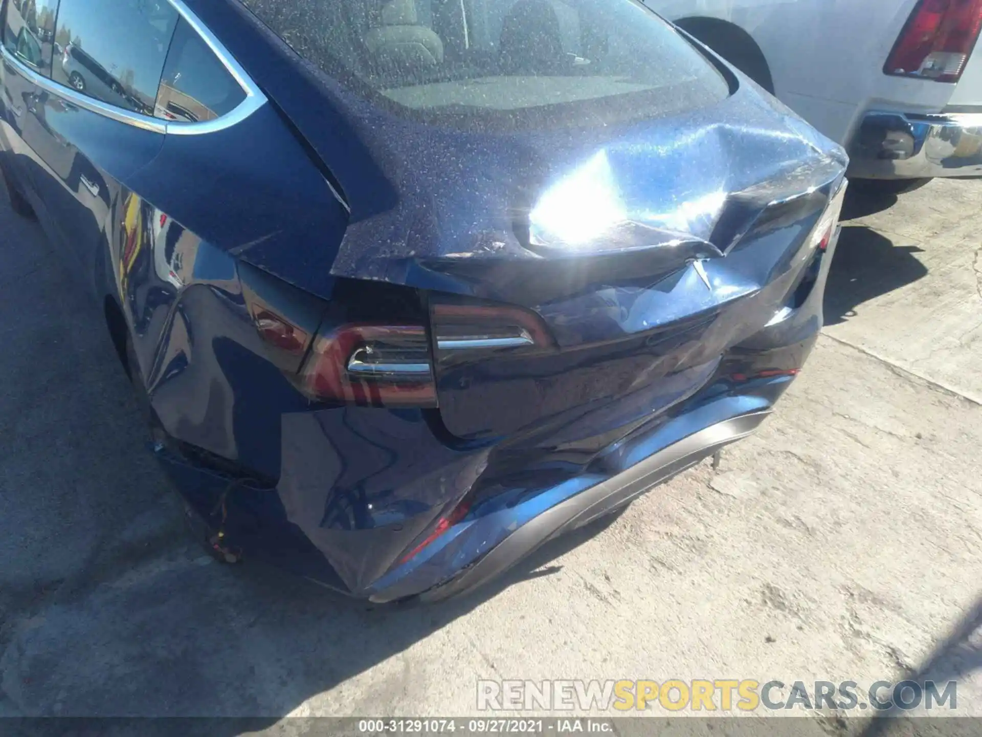 6 Photograph of a damaged car 5YJ3E1EA0LF739848 TESLA MODEL 3 2020