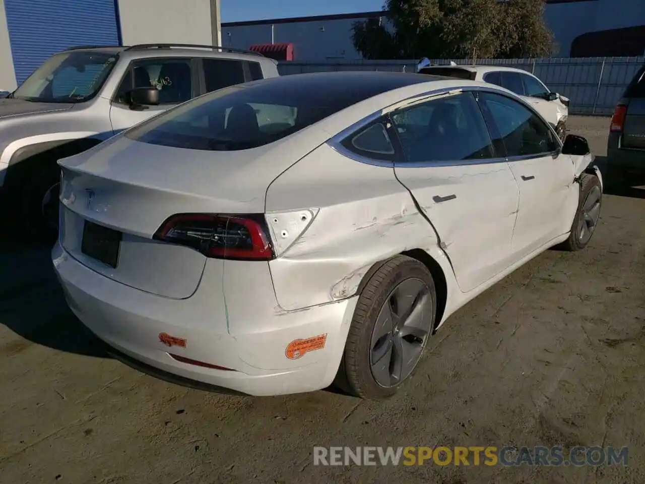 4 Photograph of a damaged car 5YJ3E1EA0LF740000 TESLA MODEL 3 2020