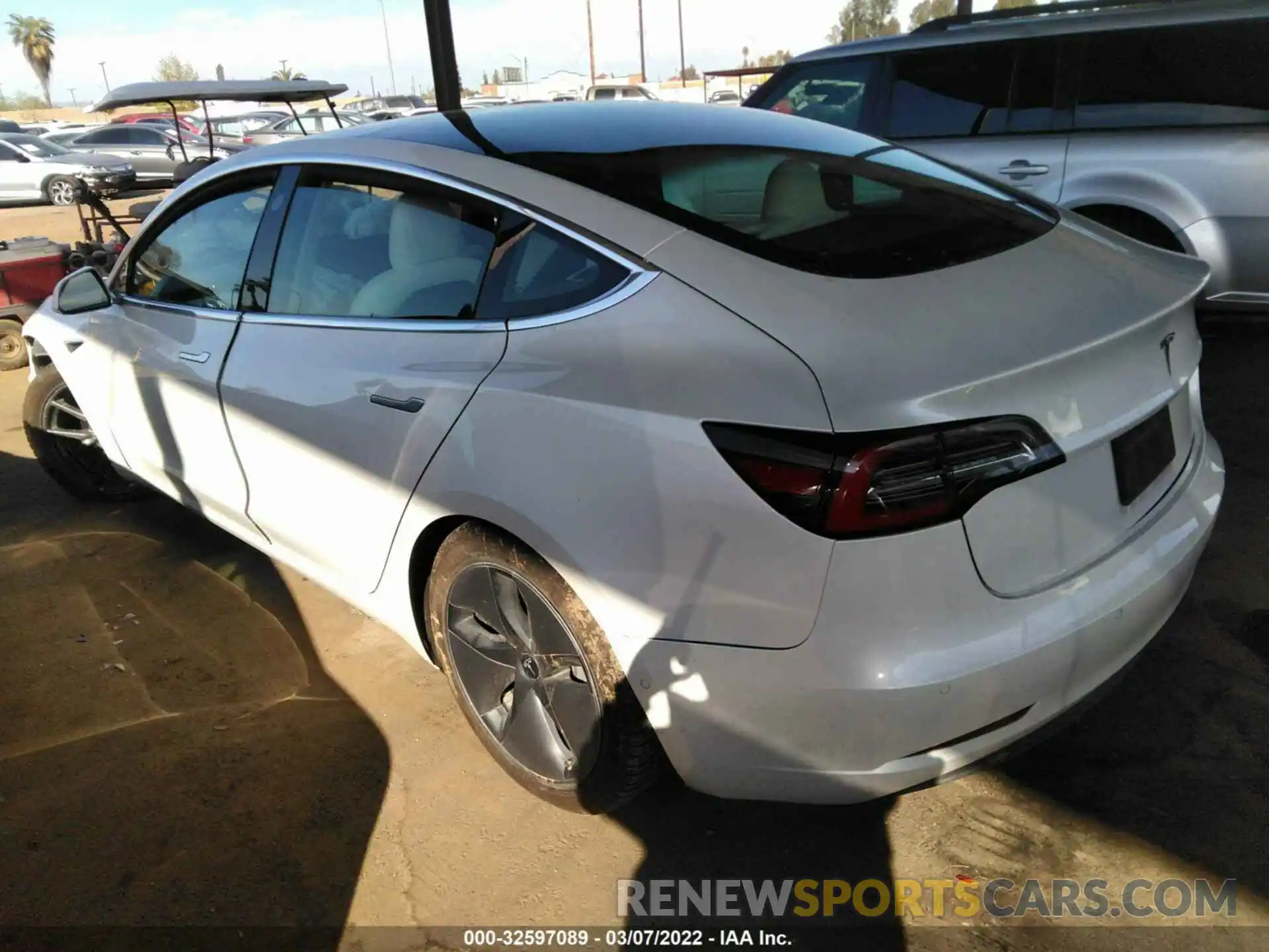 3 Photograph of a damaged car 5YJ3E1EA0LF741132 TESLA MODEL 3 2020