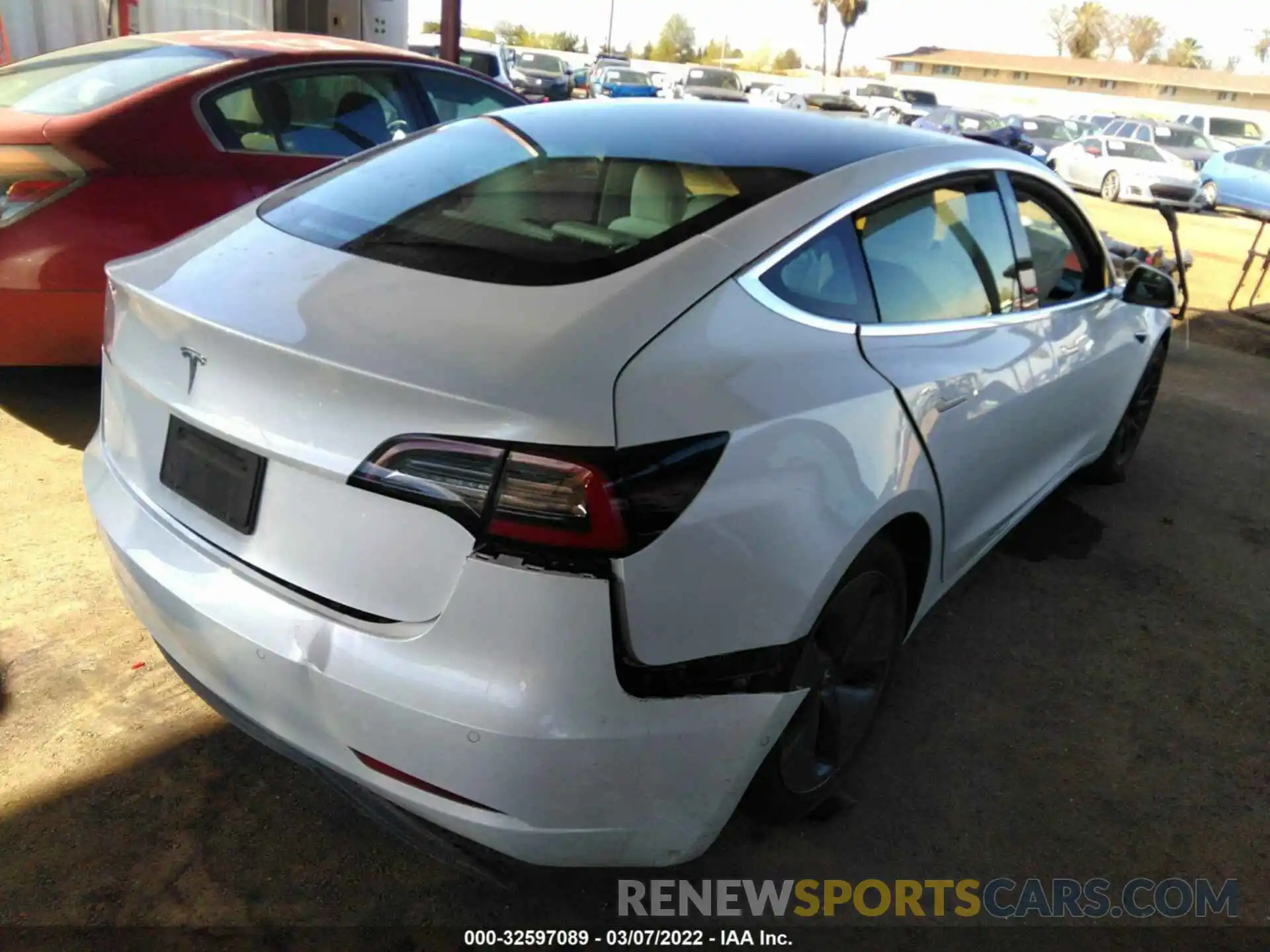 4 Photograph of a damaged car 5YJ3E1EA0LF741132 TESLA MODEL 3 2020