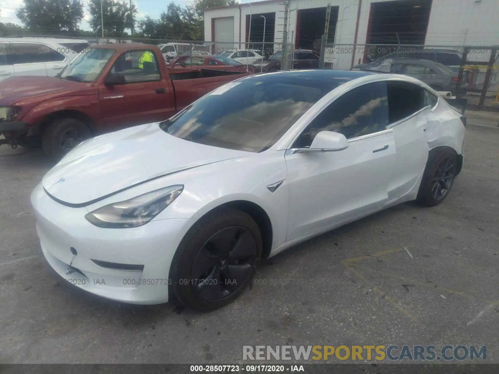 2 Photograph of a damaged car 5YJ3E1EA0LF747125 TESLA MODEL 3 2020